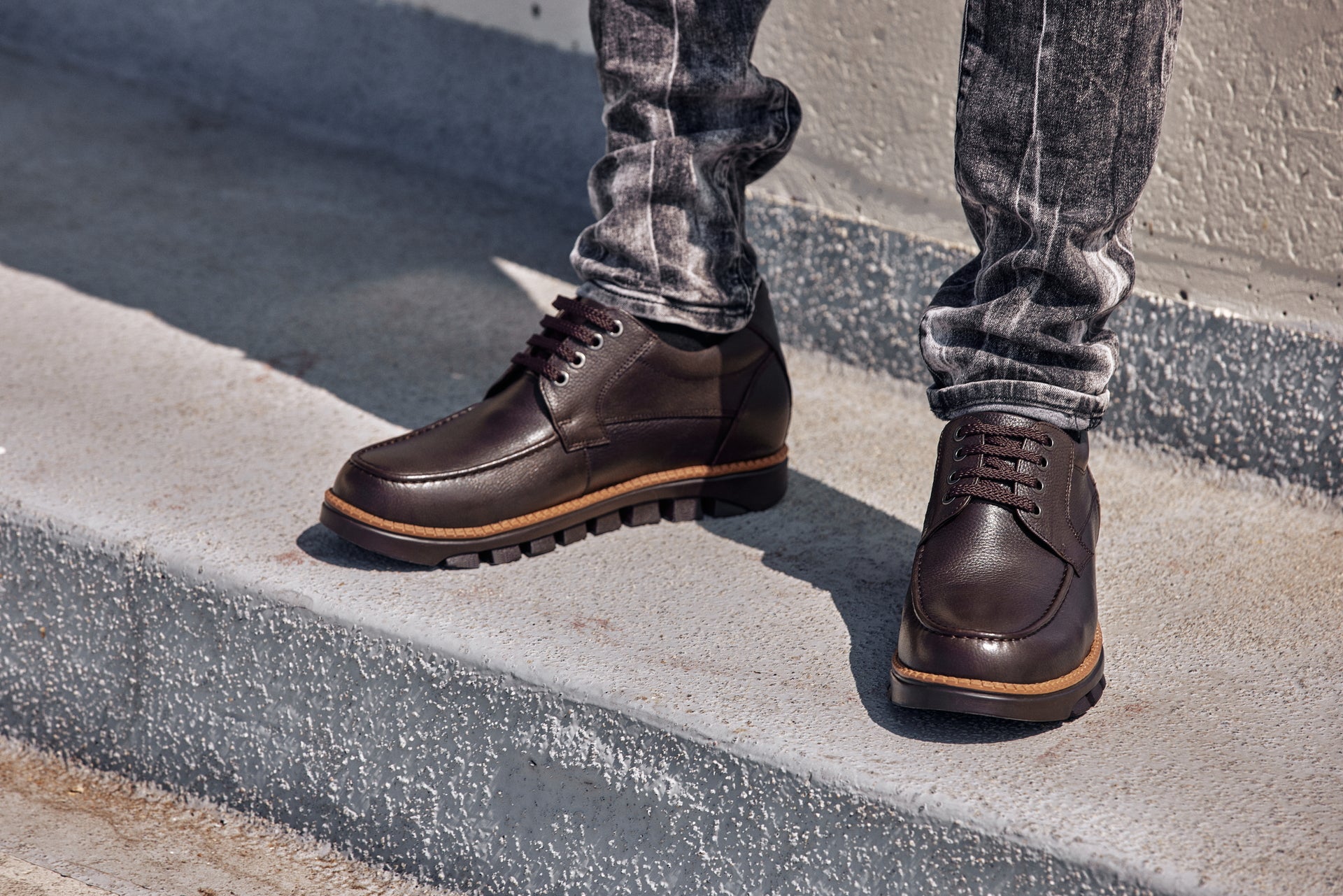 CALTO - G63811 - 3 Inches Taller (Dark Brown)