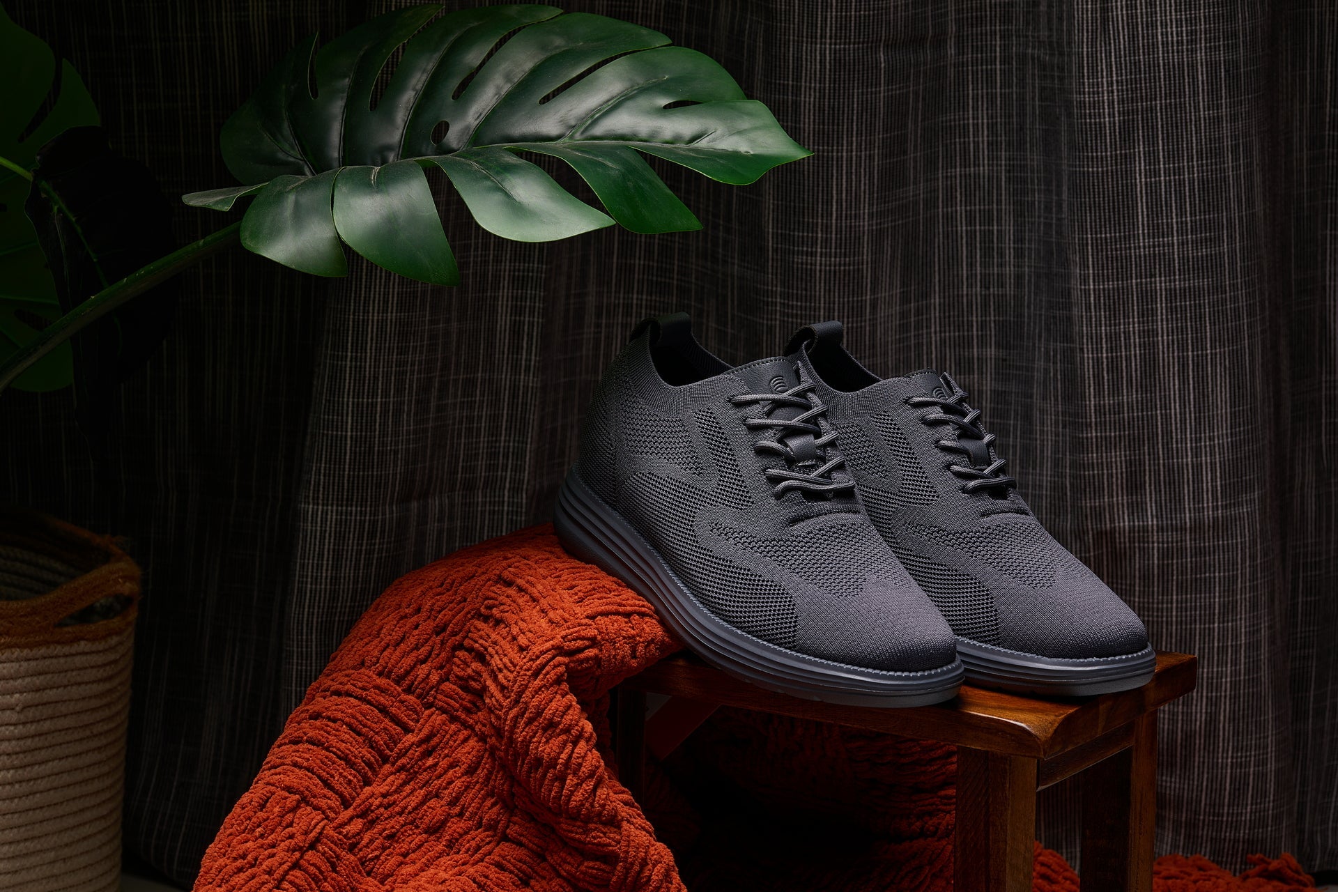 CALTO - X2641 - 2.8 Inches Taller (Iron/Dark Grey Sole) - Lace Up Casual Walker - Lightweight