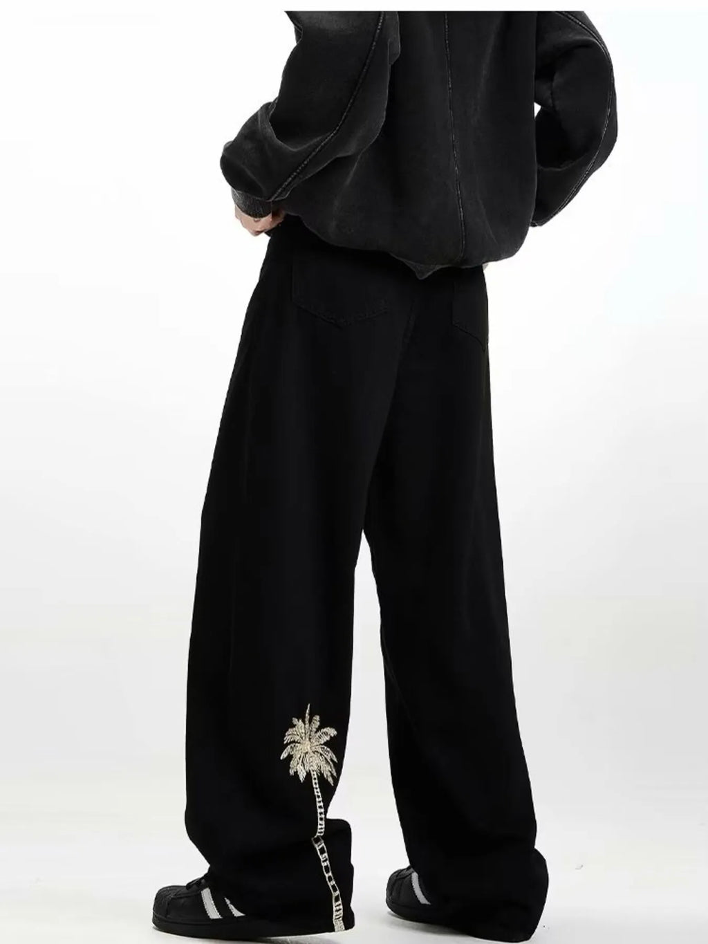 Men's Embroidered Palm Tree Wide Leg Jeans