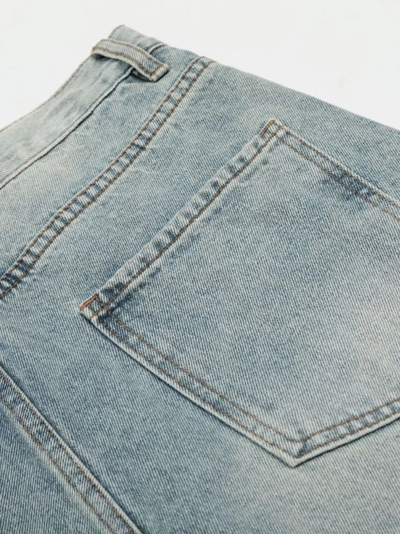 Men's Washed Distressed Curved Jeans