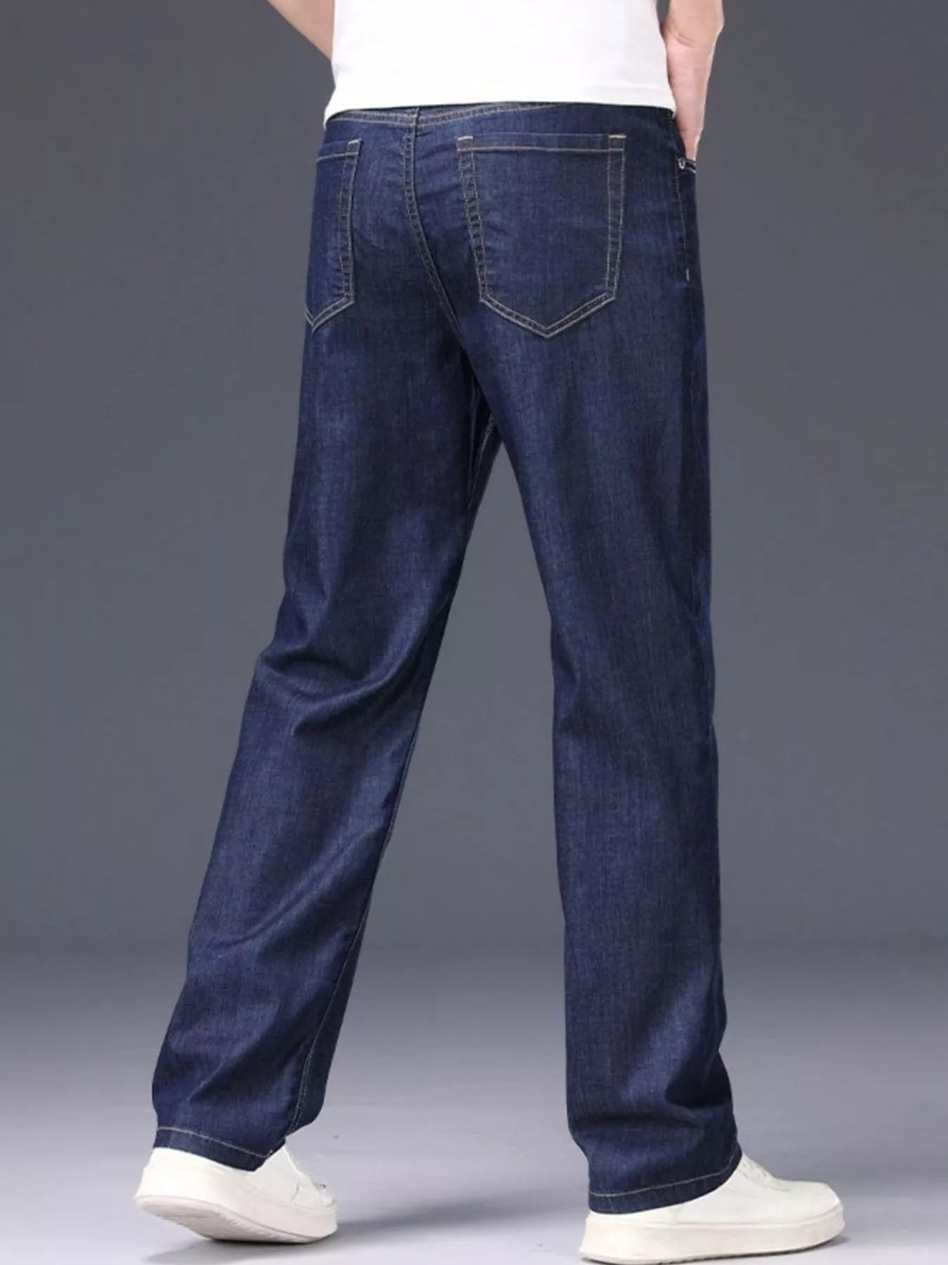 Men's Loose Fit Jeans with Pockets