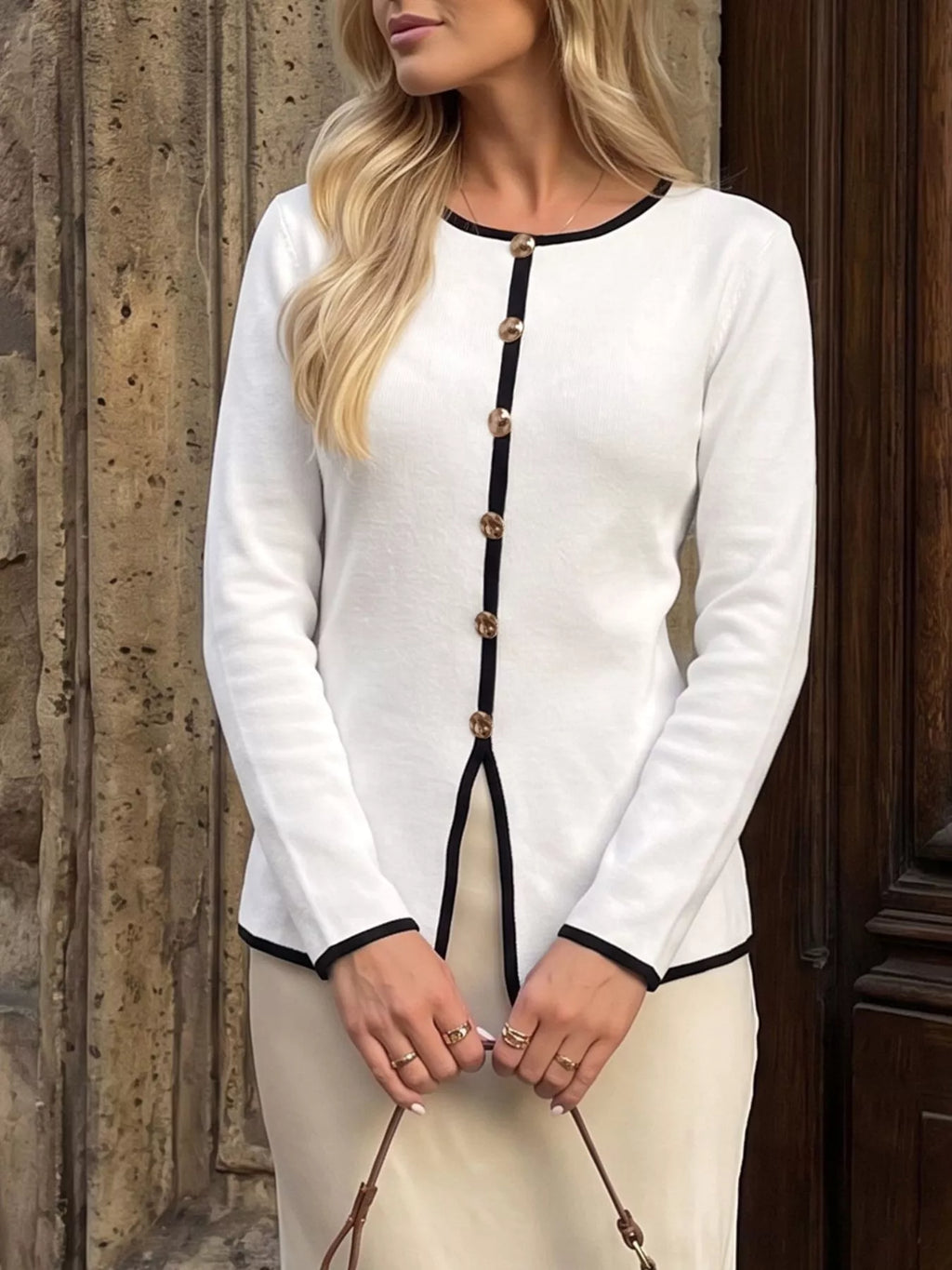 Contrast Trim Button Decor Knit Top