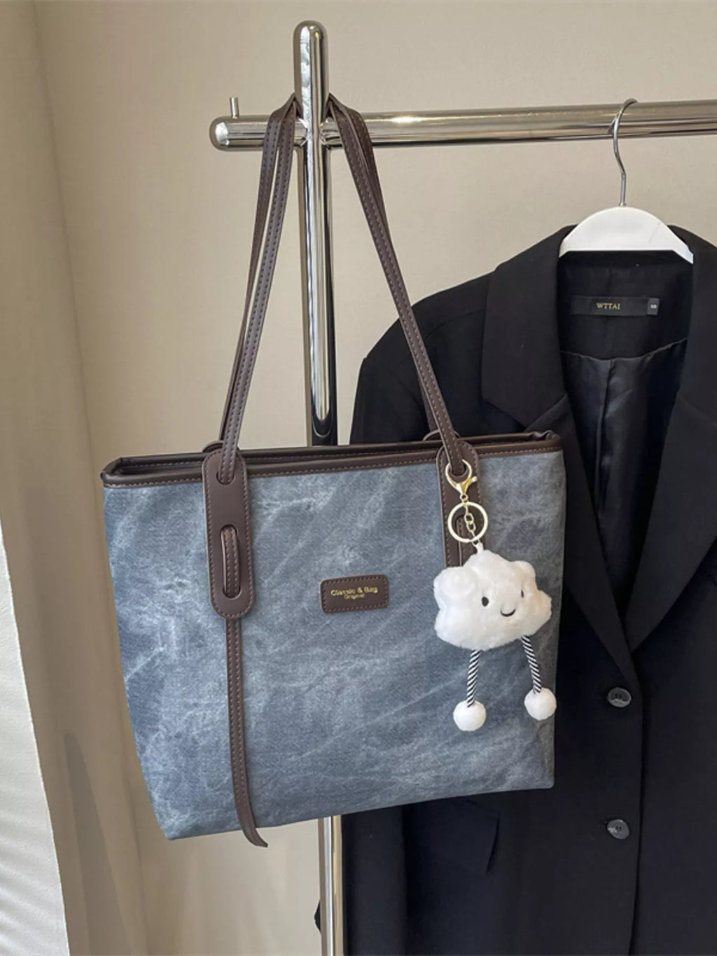 Vintage Style Cloud Charm Shoulder Bag