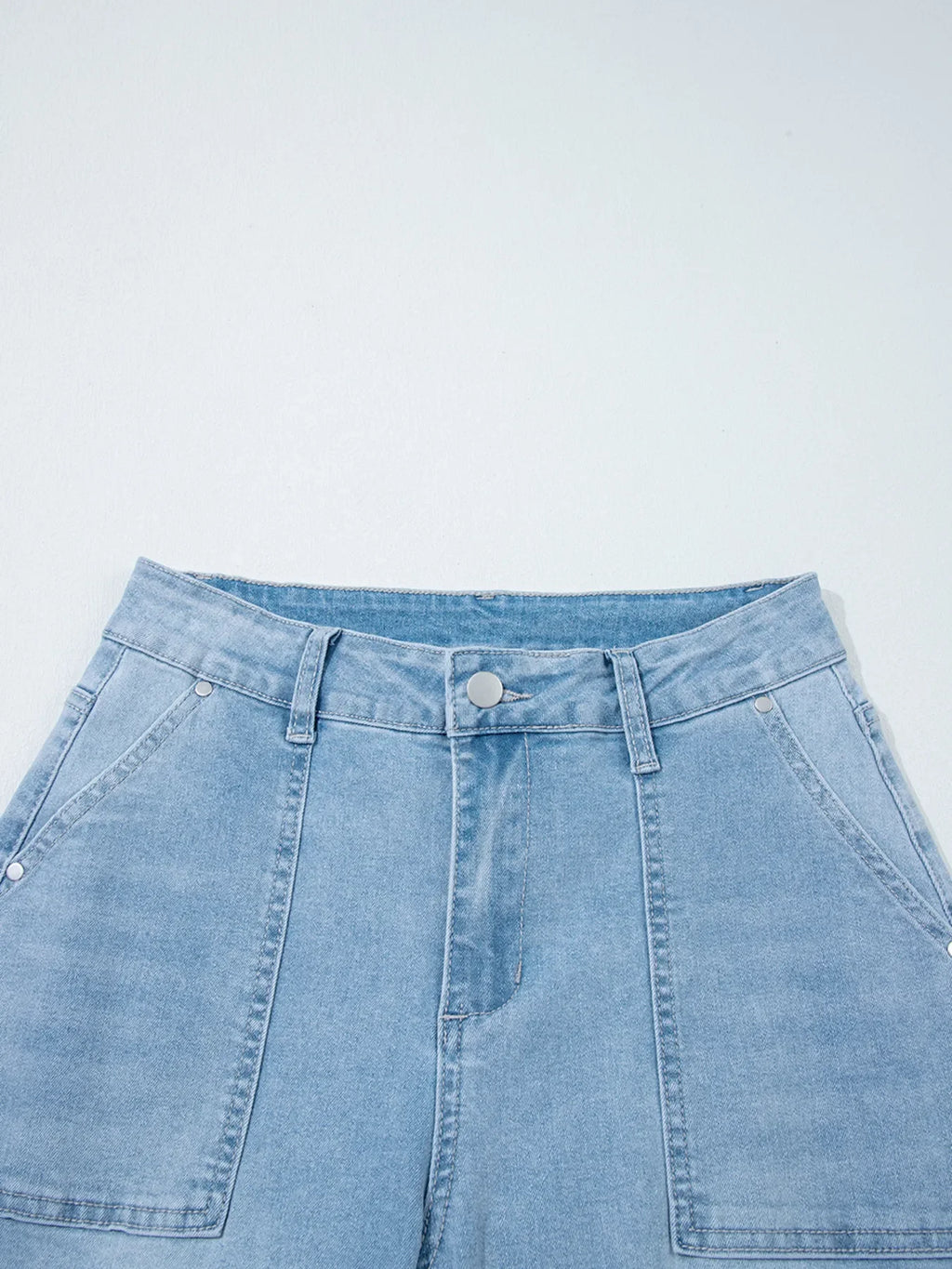 High Rise Barrel Relaxed Patch Pocket Jeans