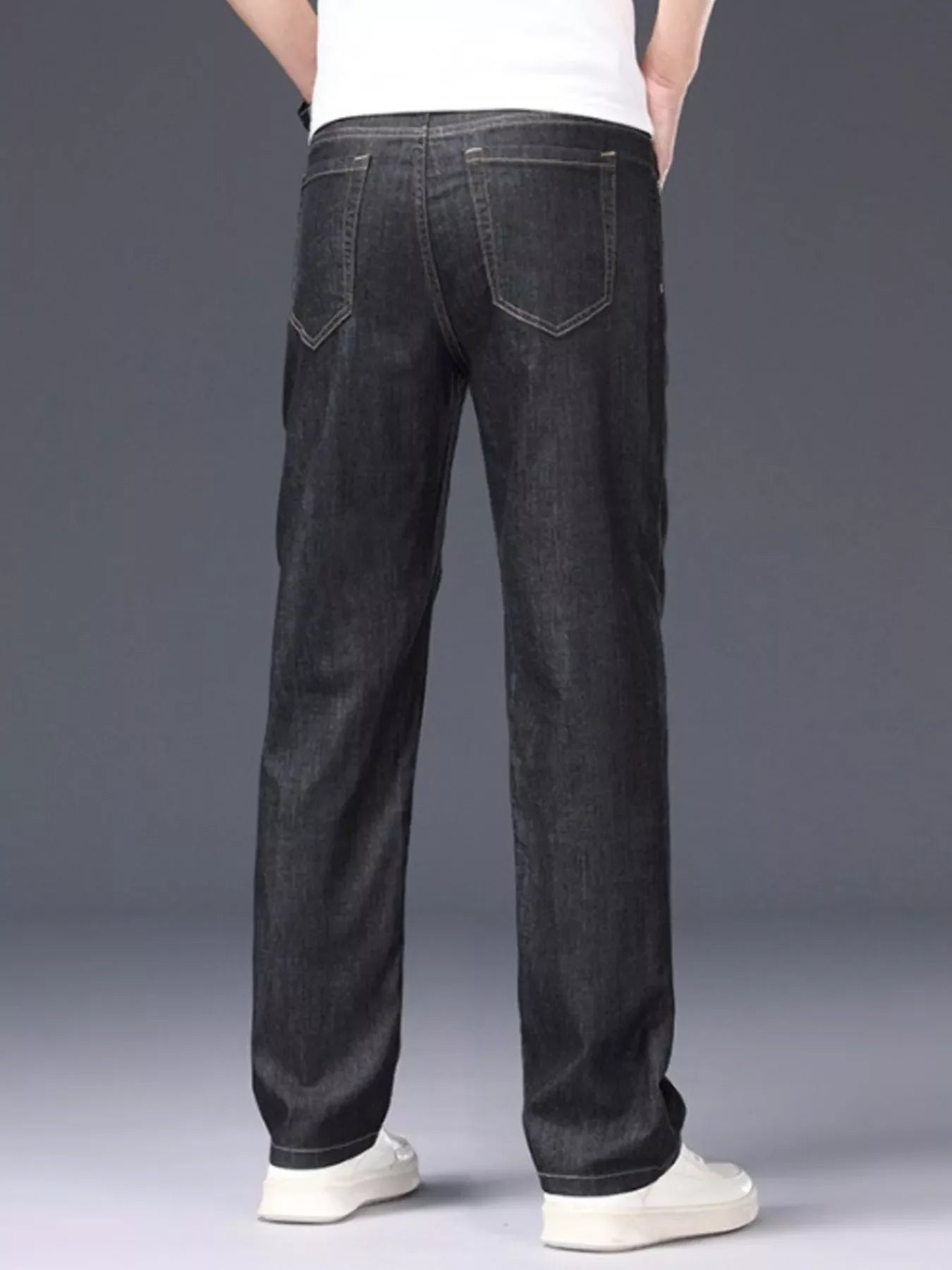 Men's Loose Fit Jeans with Pockets