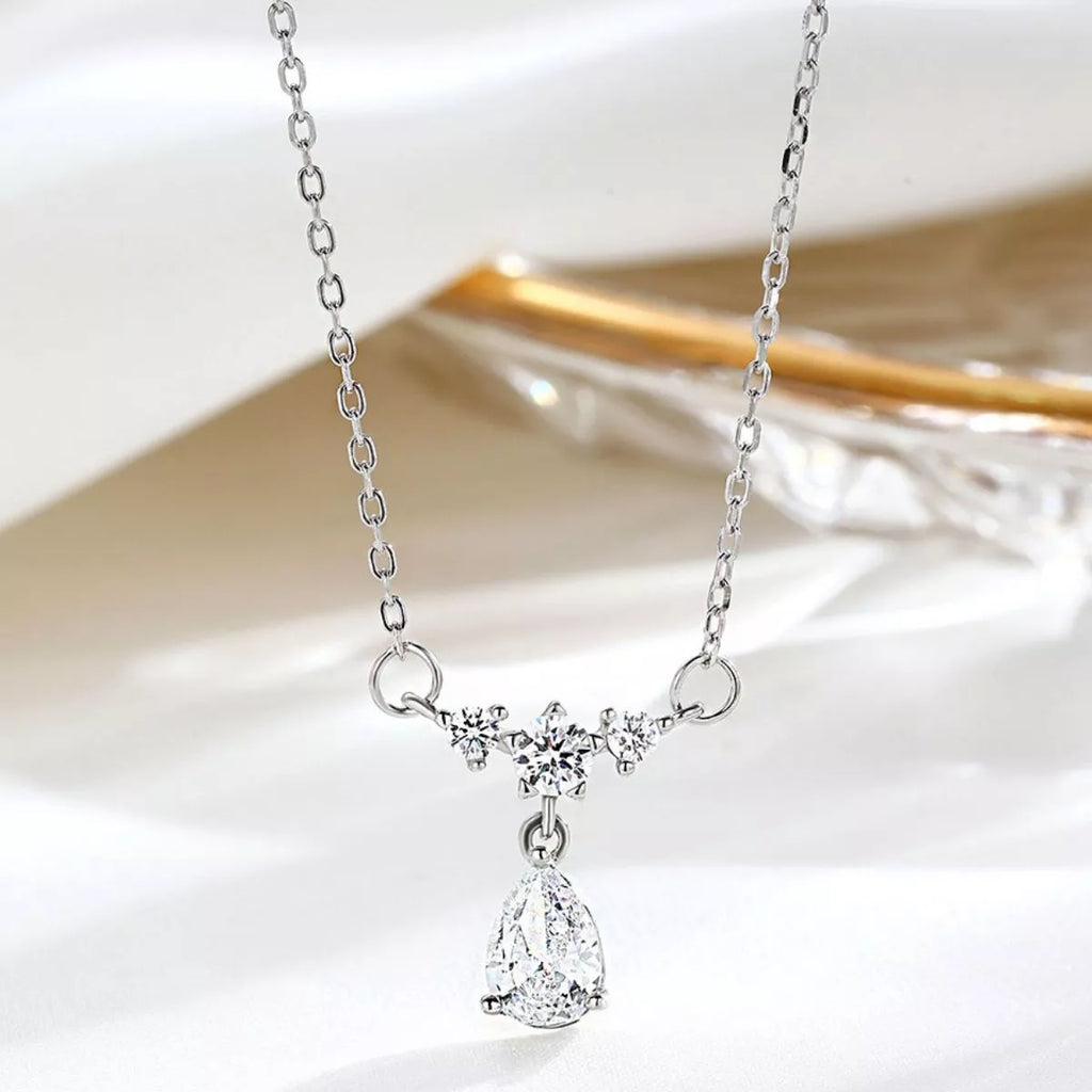 925 Sterling Silver Zircon Teardrop Necklace