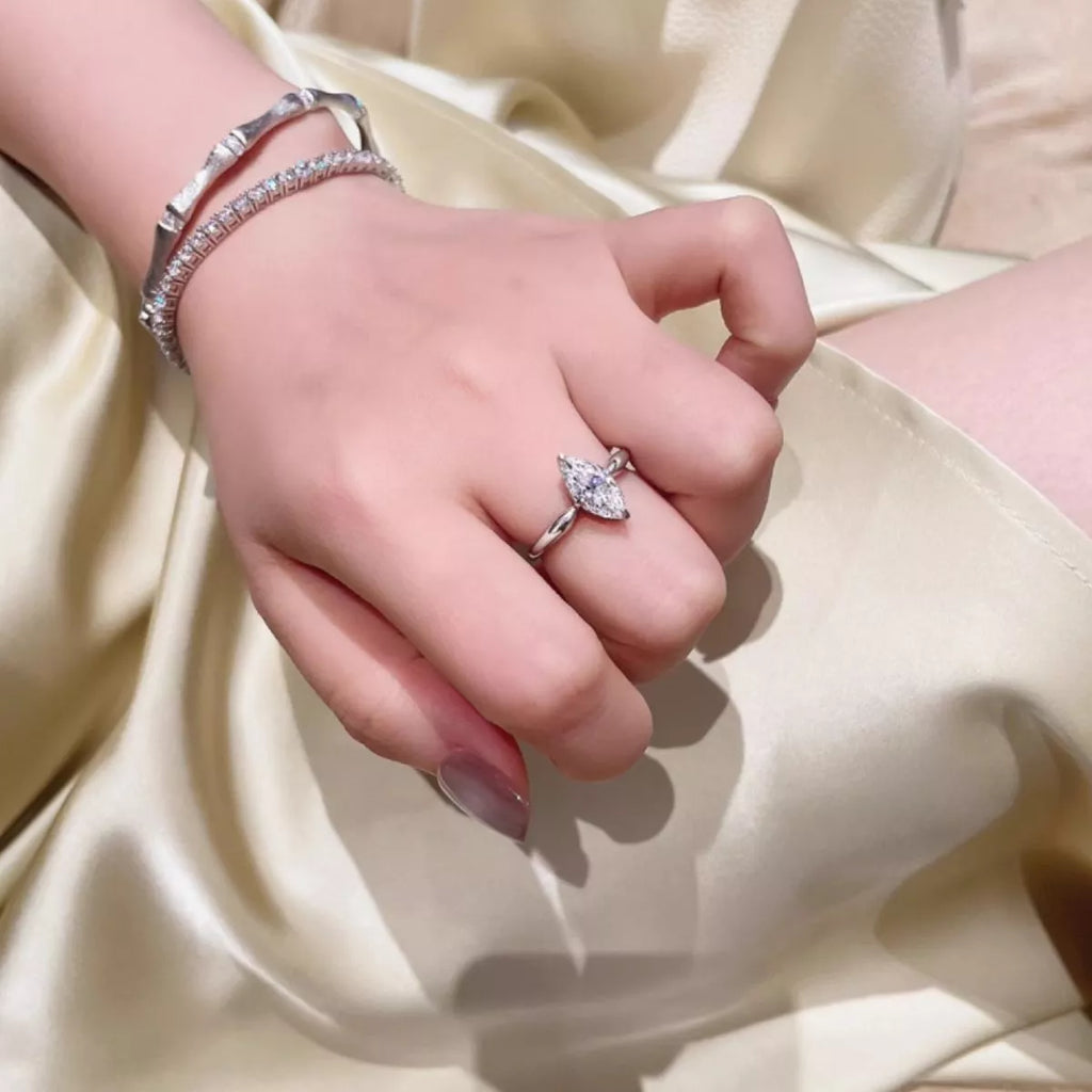 2 Carat Moissanite 925 Sterling Silver Ring