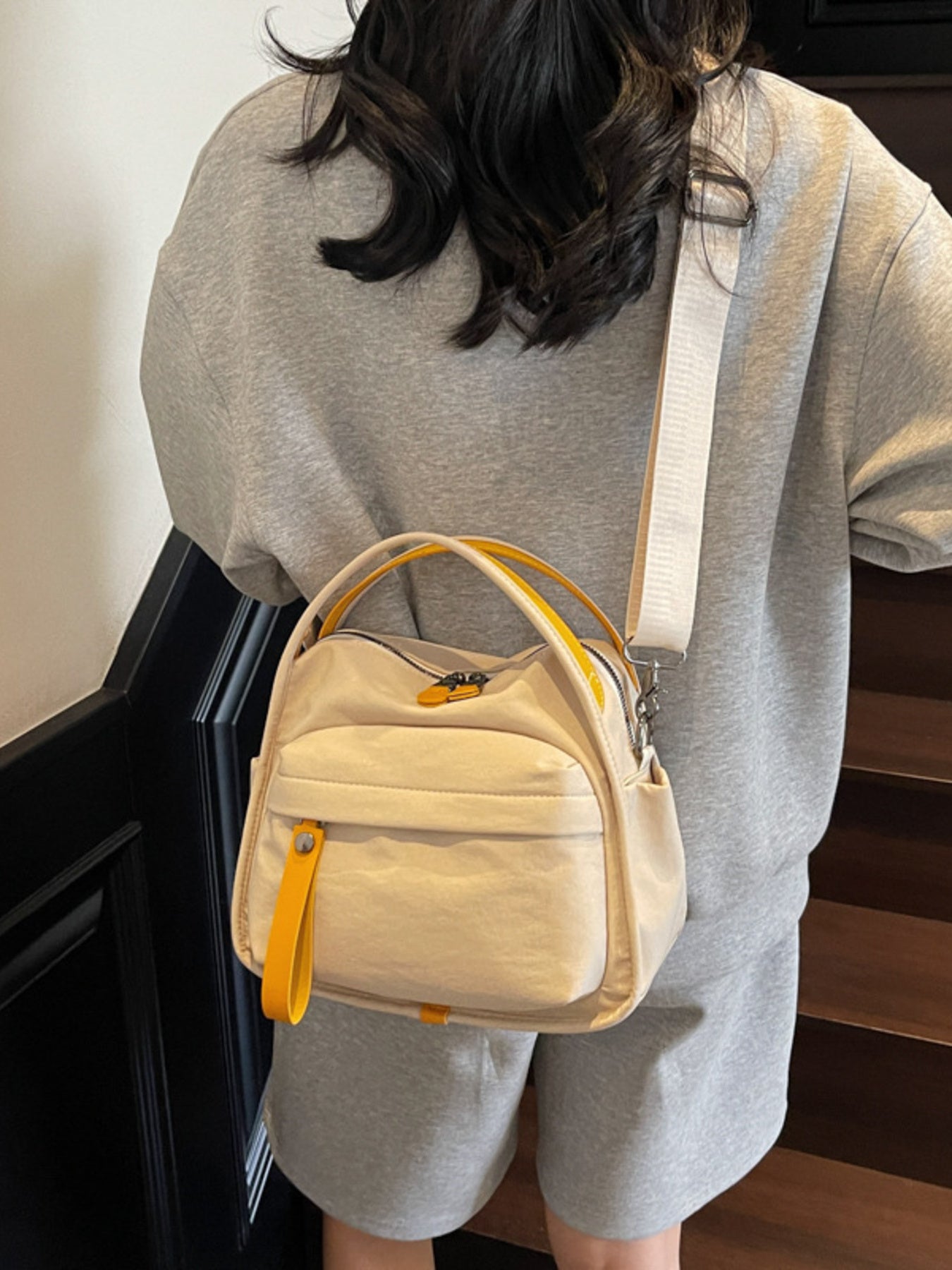 Casual Style Lightweight Crossbody Bag
