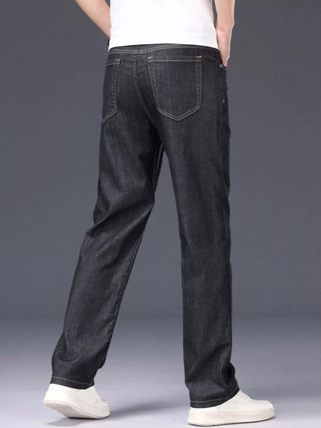 Men's Loose Fit Jeans with Pockets
