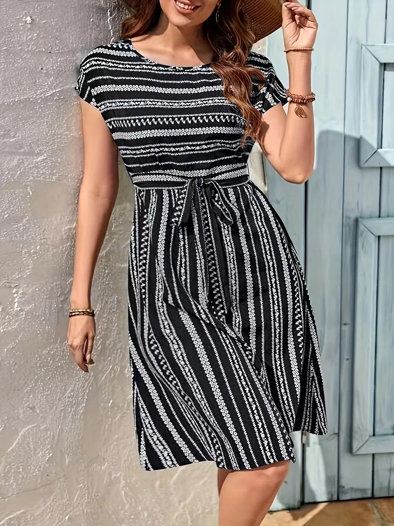 Striped Round Neck Short Sleeve Casual Dress