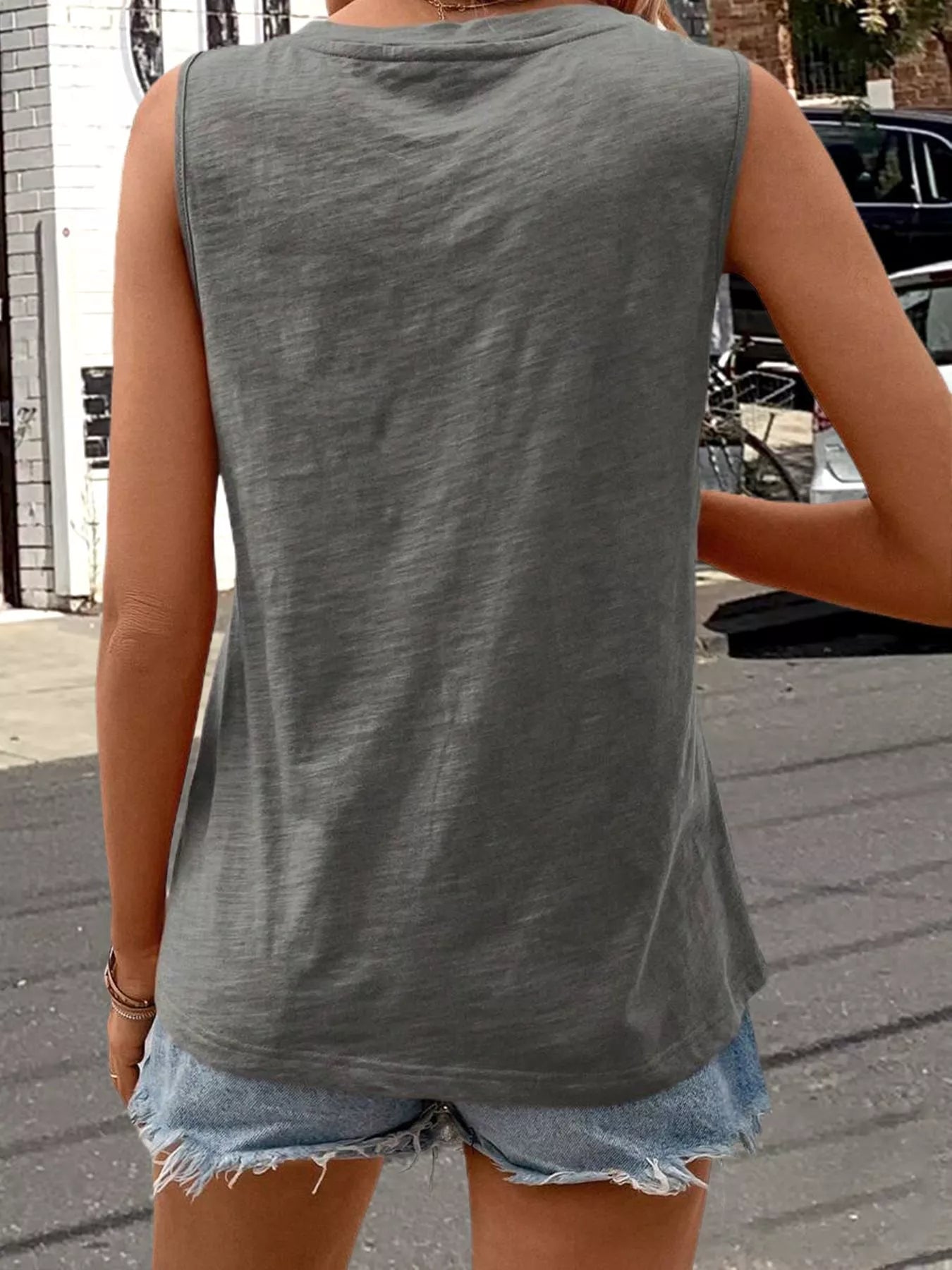 Casual V-Neck Pocket Tank