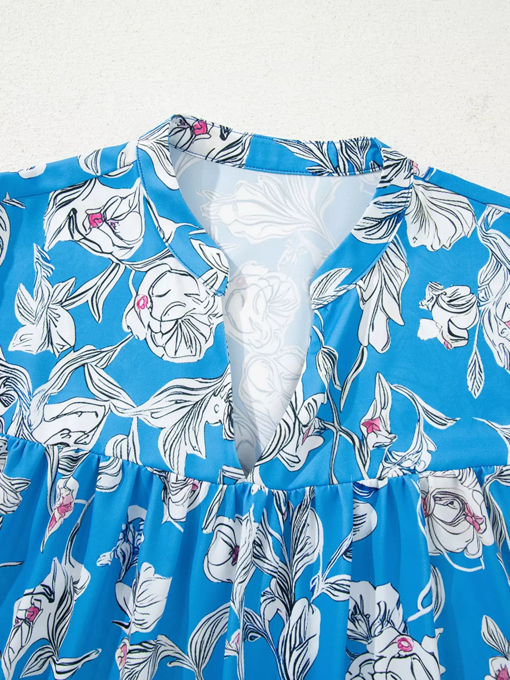 Notched Floral Print 3/4 Puff Sleeve Blouse
