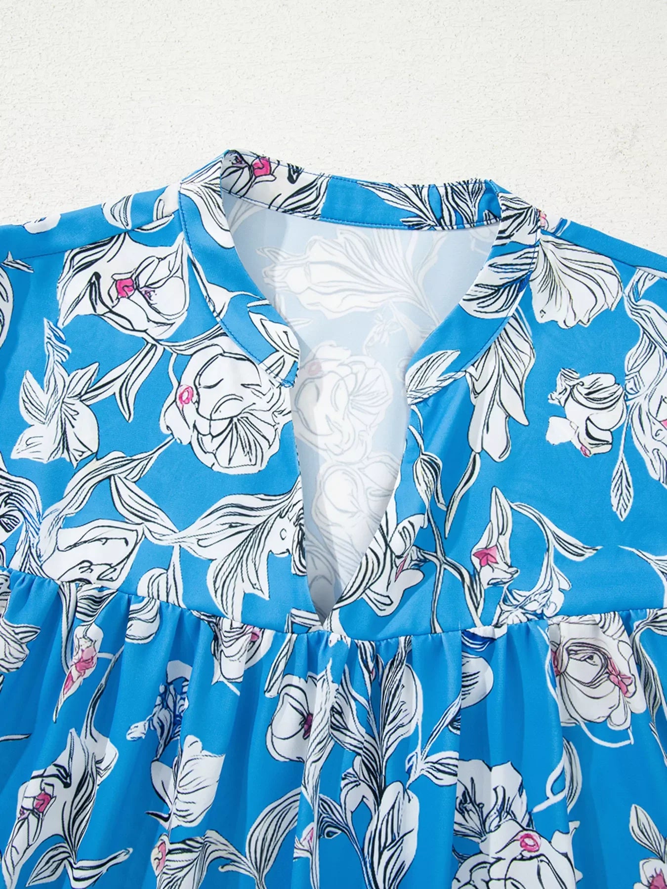 Notched Floral Print 3/4 Puff Sleeve Blouse