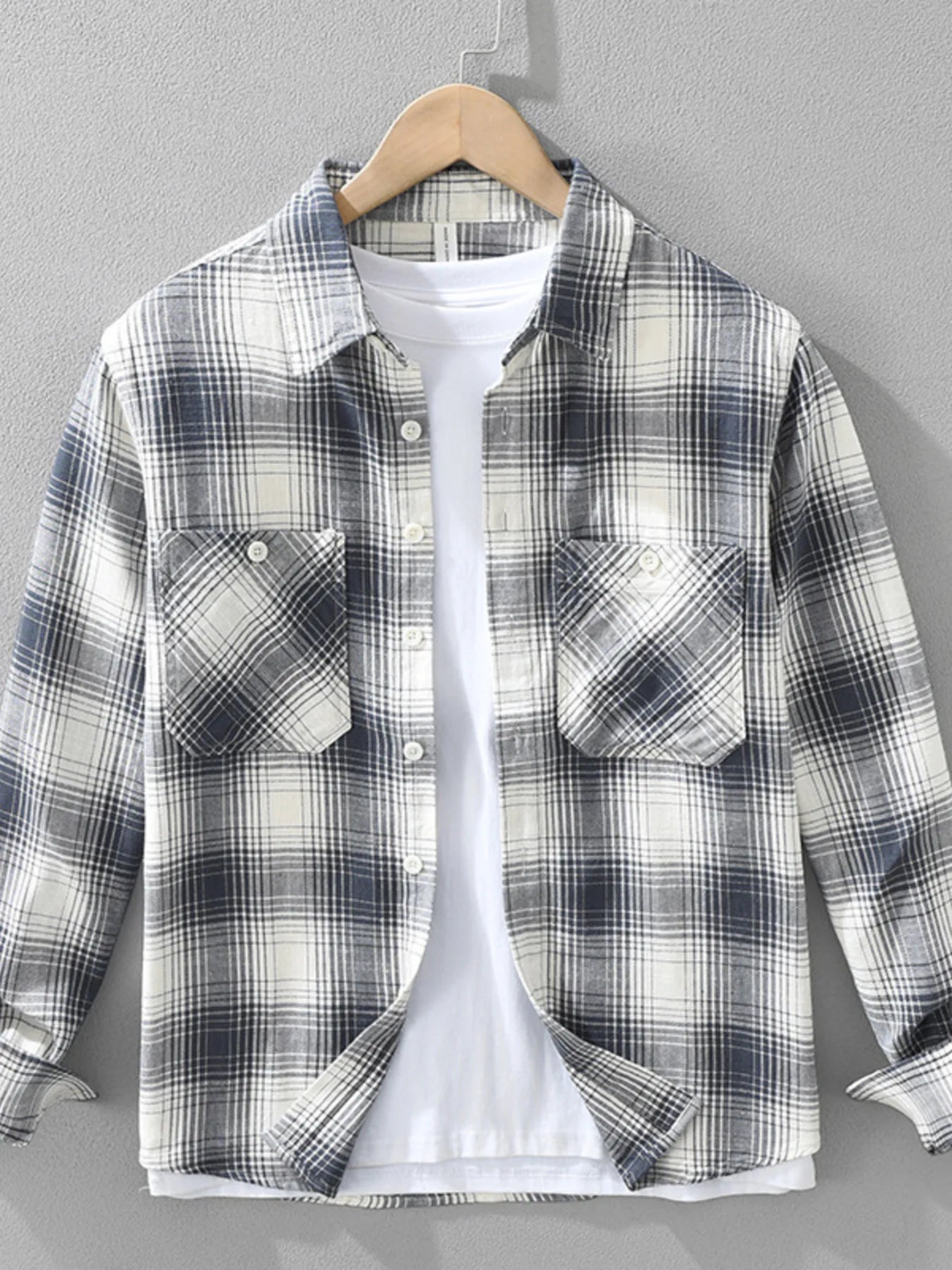 Men's Plus Size Plaid Flannel Shirt with Chest Pockets