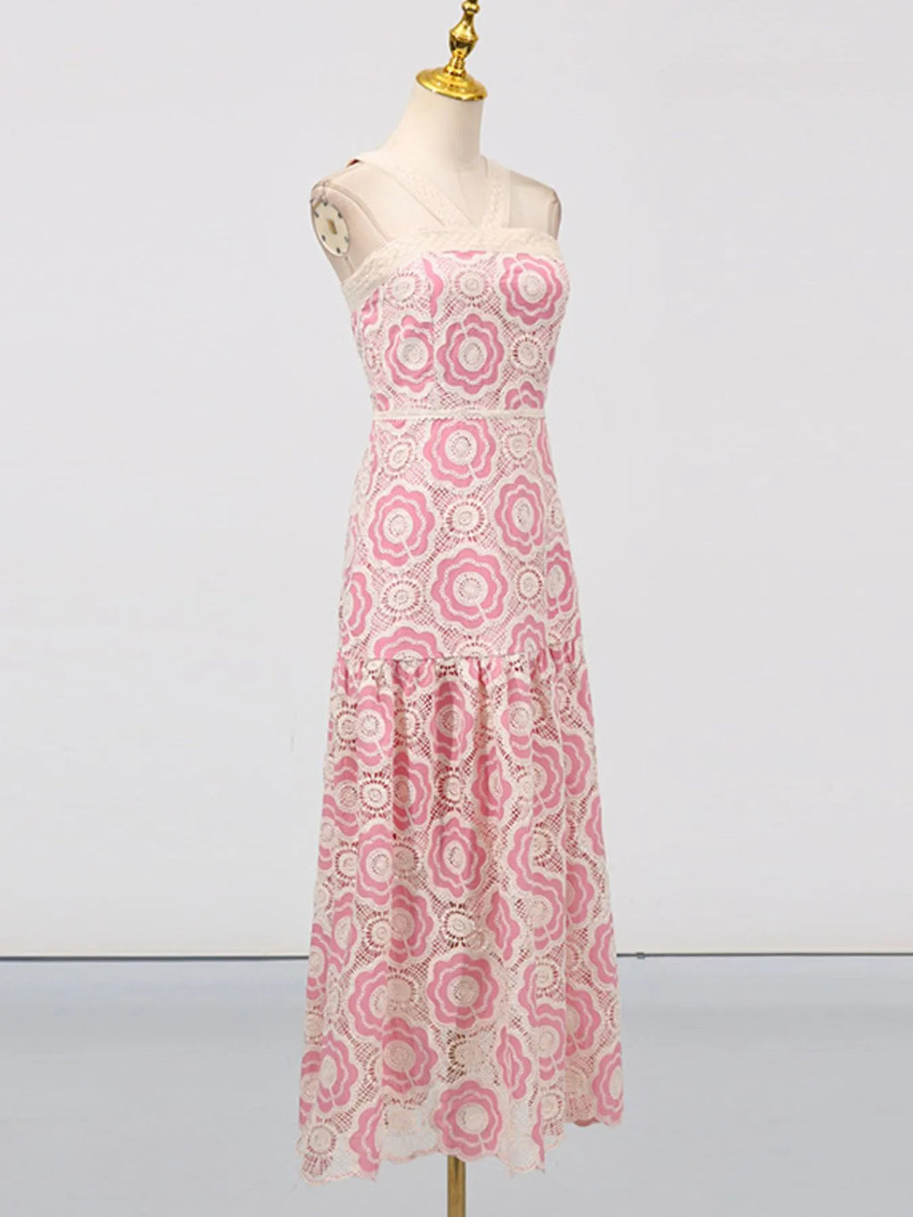 Lace Sleeveless Tiered Midi Dress