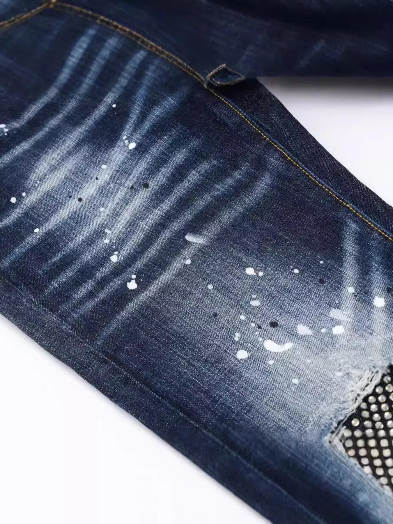 Men's Distressed Slim Fit Jeans