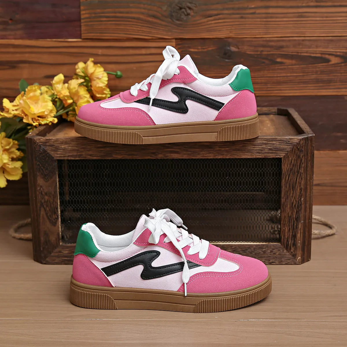 Round Toe Lace Up Sneakers