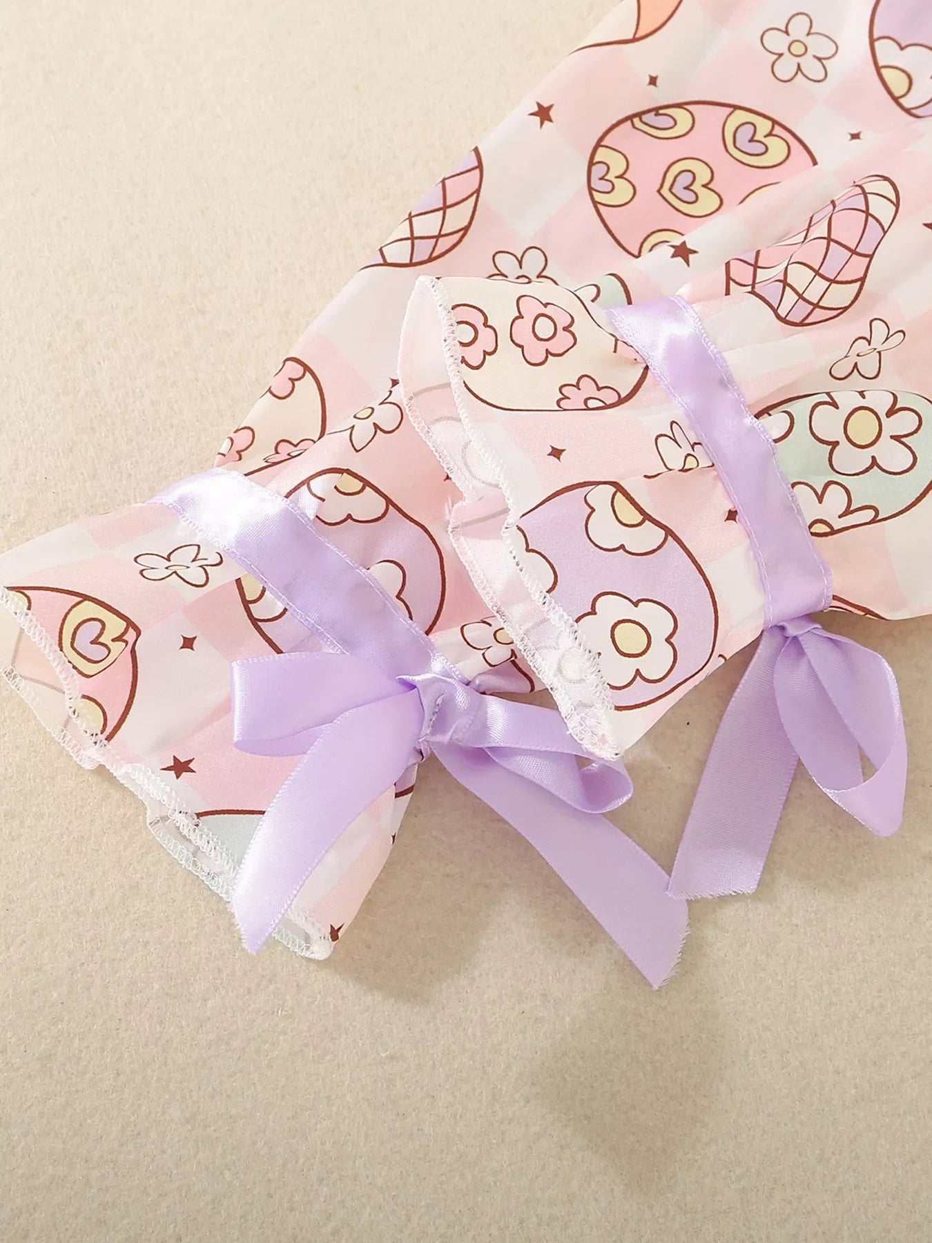 Children's Egg Print Pajama Set with Bow Accents