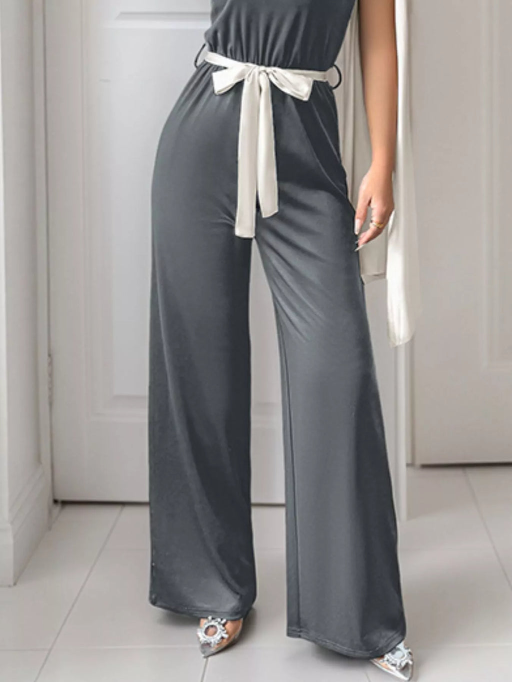 One-Shoulder Bowknot Wide Leg Jumpsuit