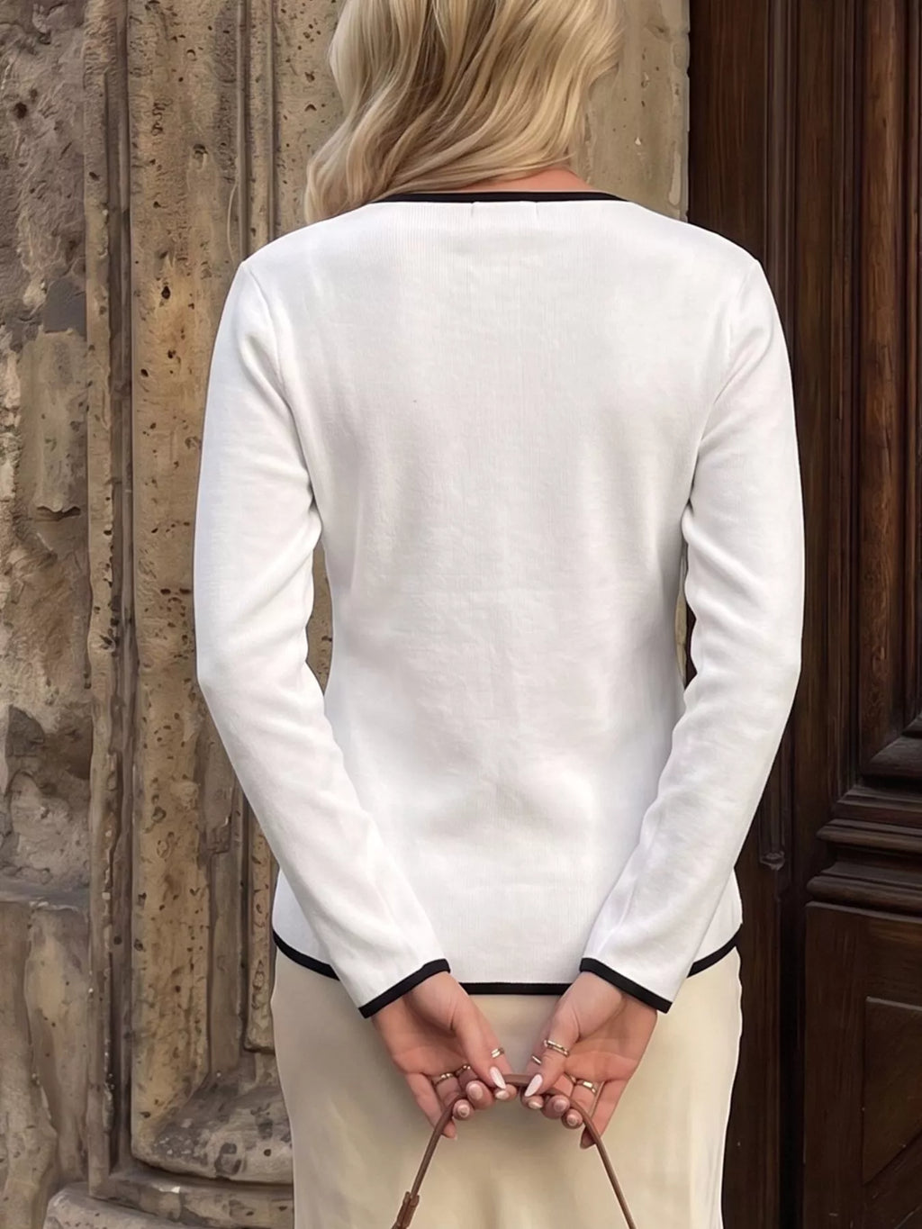 Contrast Trim Button Decor Knit Top
