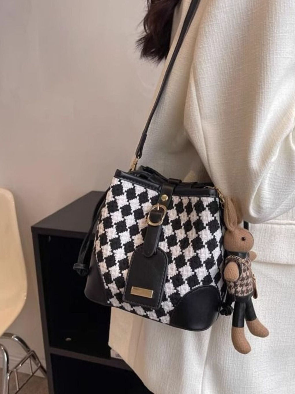 Checkerboard Pattern Bucket Crossbody Bag