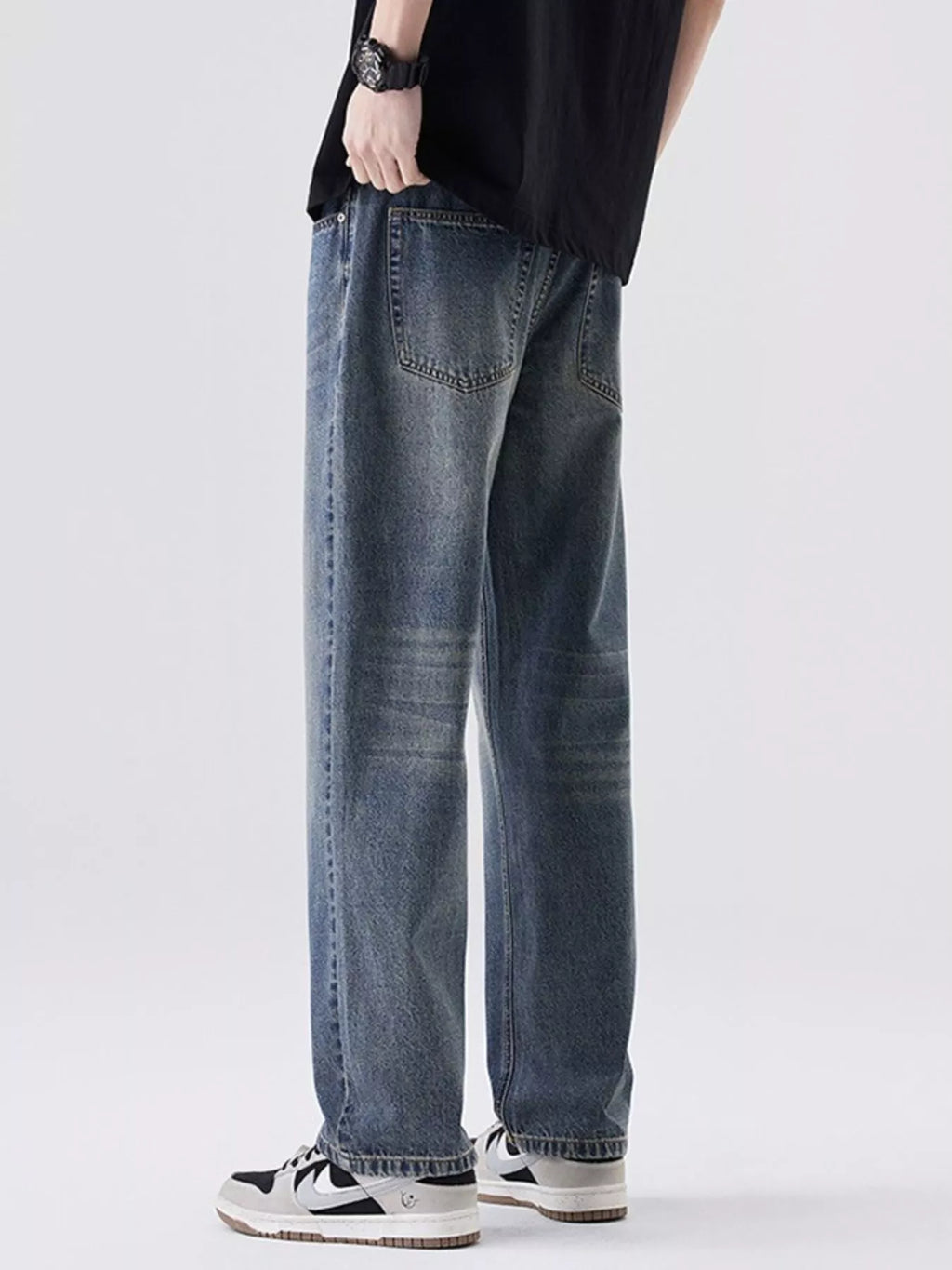 Men's Relaxed Fit Vintage Wash Jeans