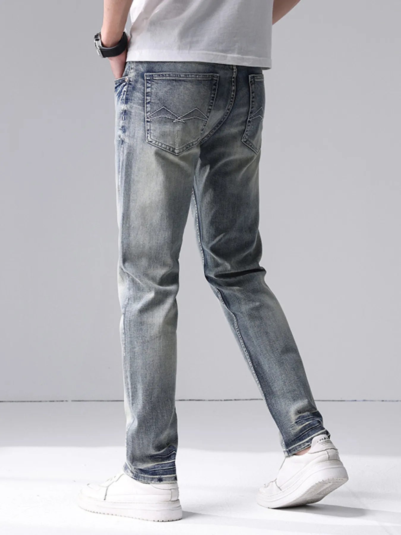 Men's Washed Slim Fit Jeans