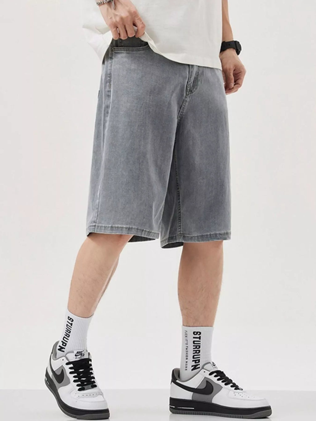 Men's Relaxed Fit Wash Denim Shorts