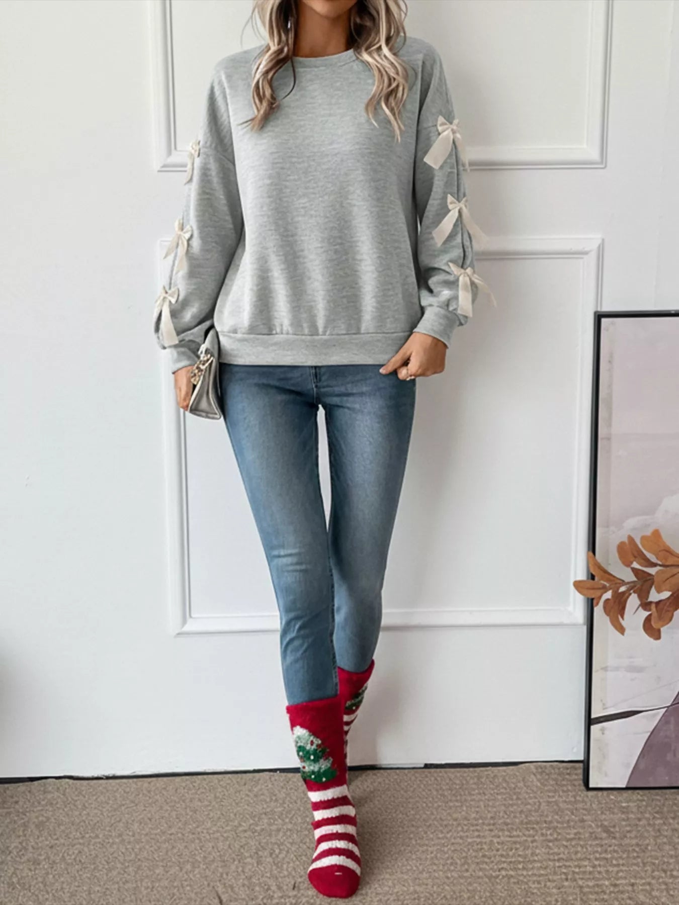 Bowknot Sleeve Round Neck Sweatshirt