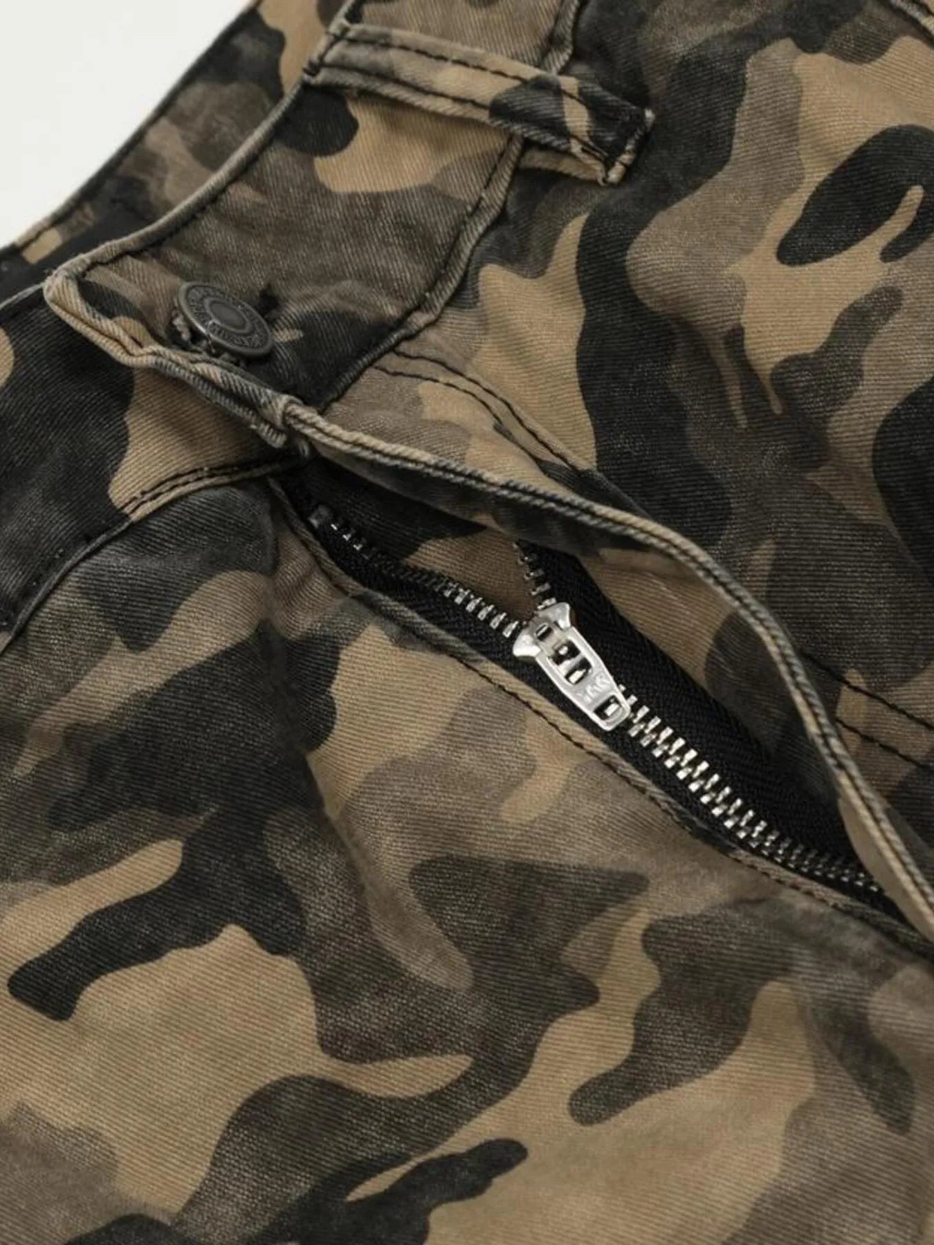 Men's Camouflage Cargo Jeans