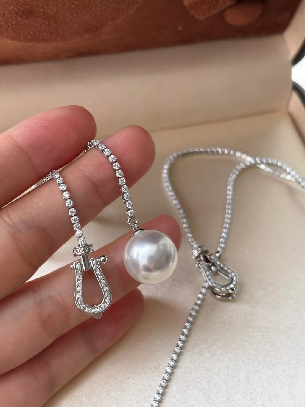 Alloy Pearl Drop Y-Necklace