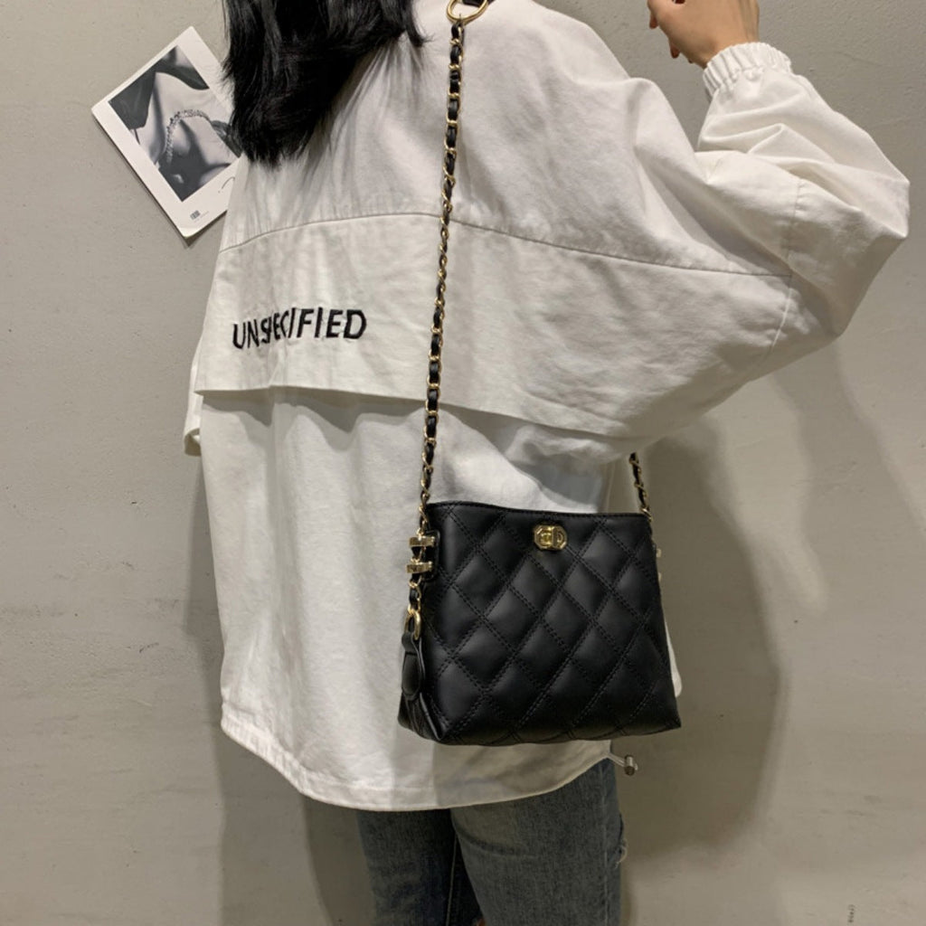 Quilted Chain Strap Crossbody Bag