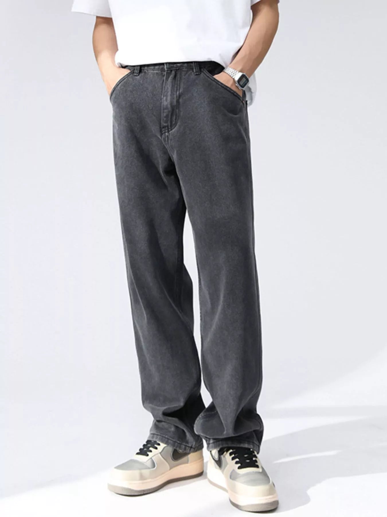 Men's Wash Relaxed Fit Wide Leg Jeans