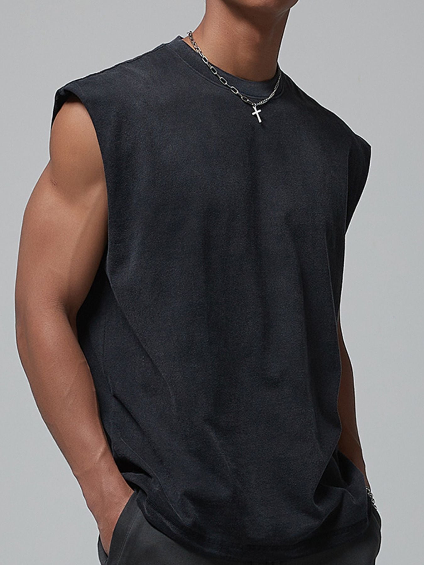 Men's Round Neck Tank