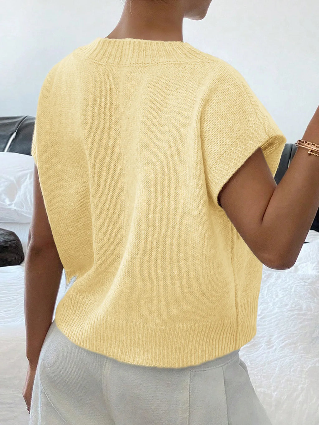 Ribbed Hem V-Neck Short Sleeve Sweater