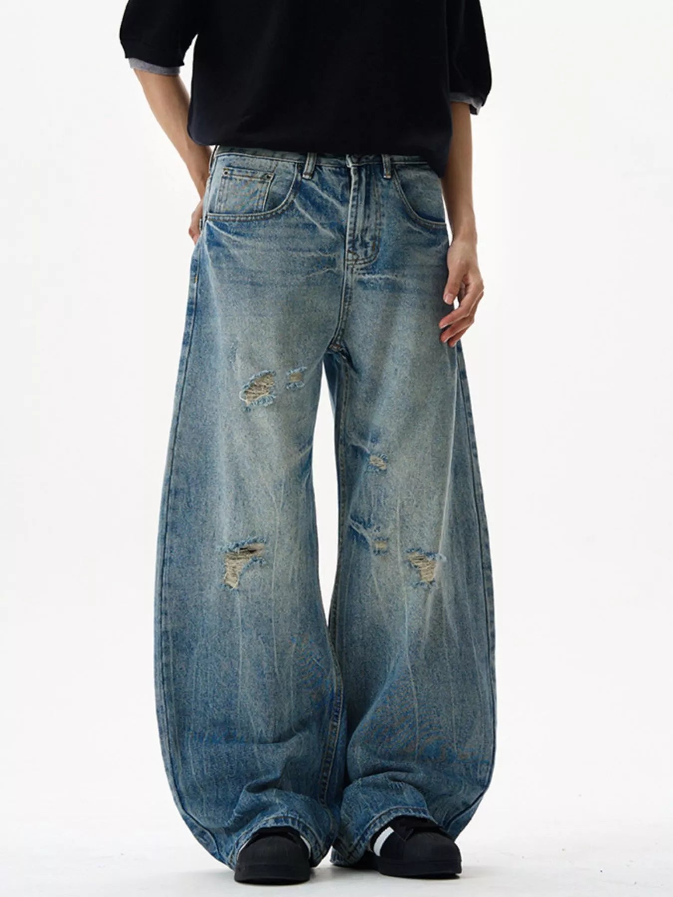 Men's Distressed Loose Fit Jeans