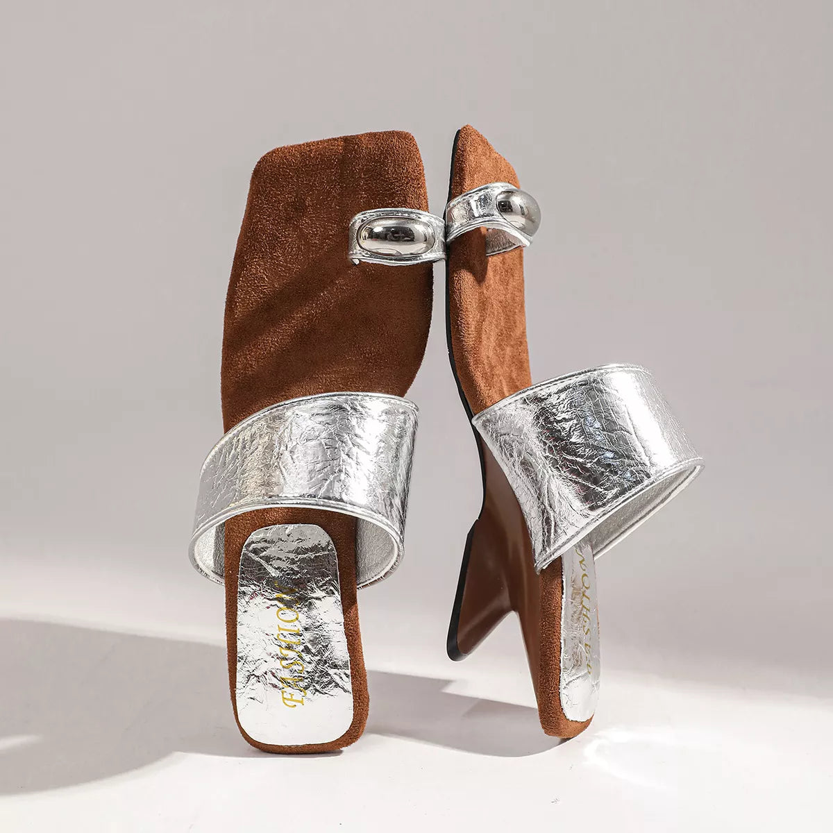 Toe Loop Block Heels Sandals