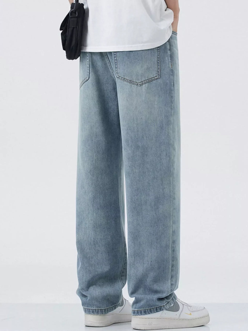 Men's Wide Leg Relaxed Fit Jeans