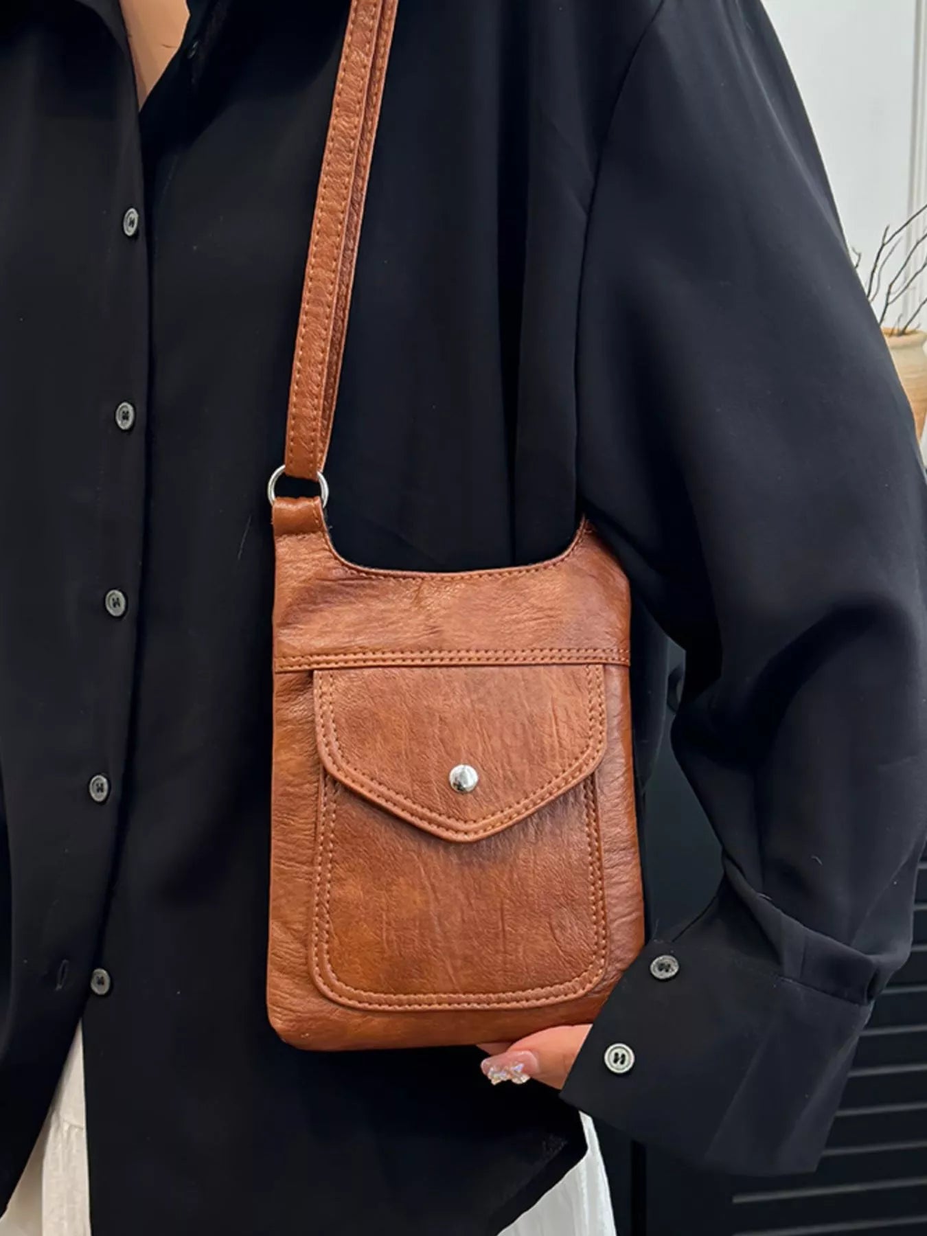 Adjustable Strap Leather Crossbody Bag