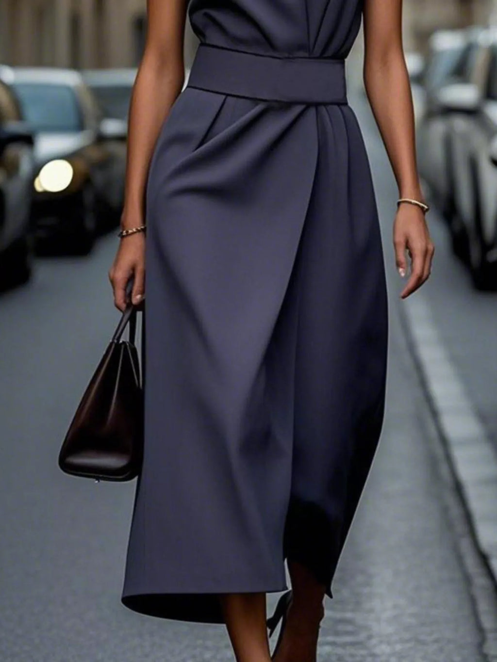 Round Neck Sleeveless Midi Dress