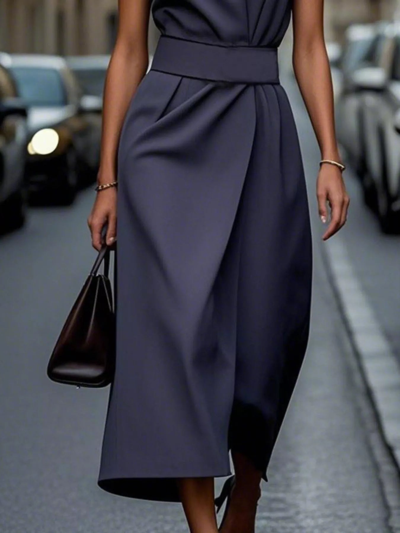 Round Neck Sleeveless Midi Dress