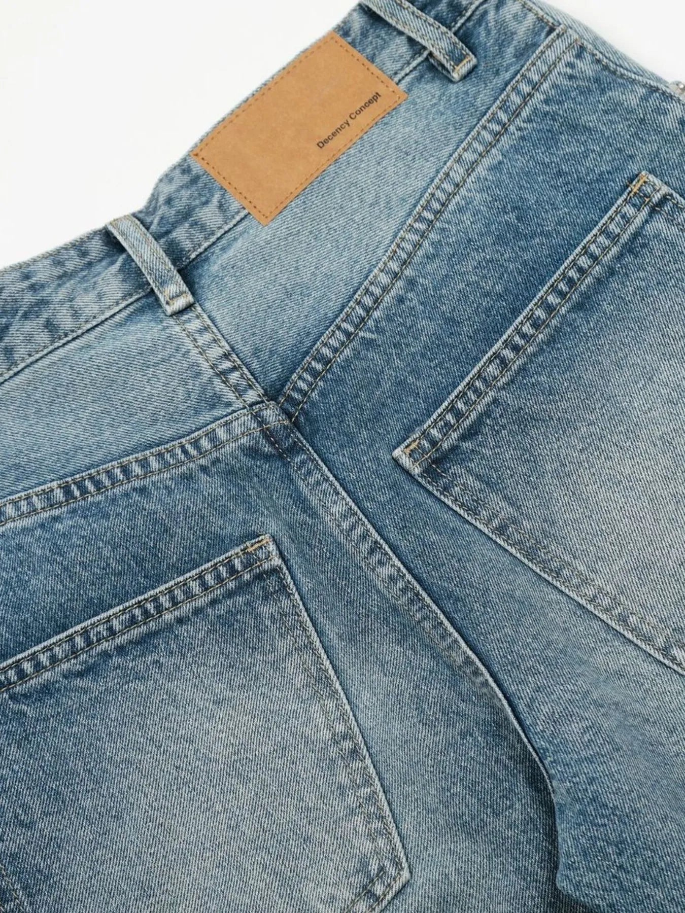 Men's Wide-Leg Vintage Wash Jeans