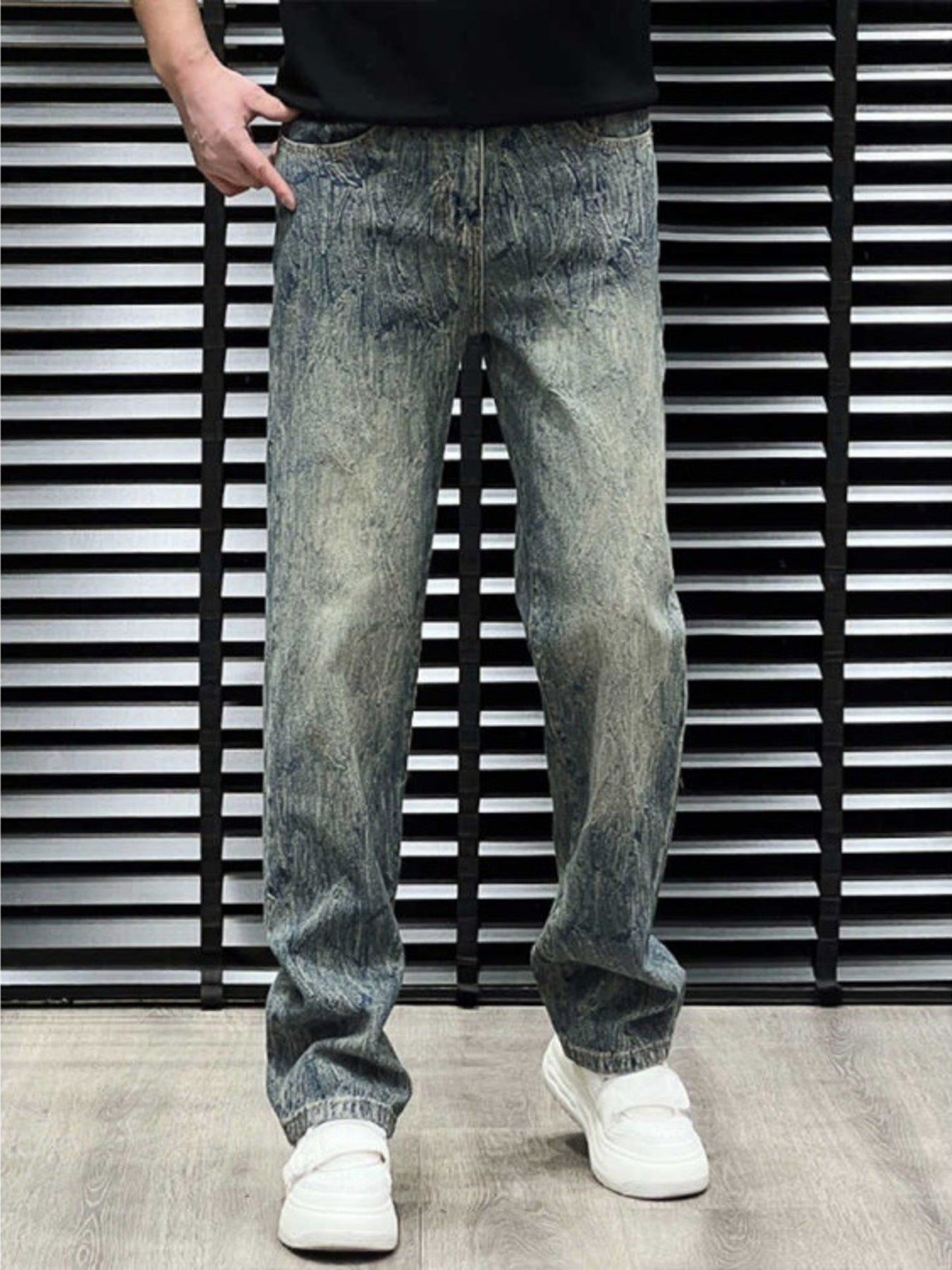Men's Vintage Wash Relaxed Fit Jeans