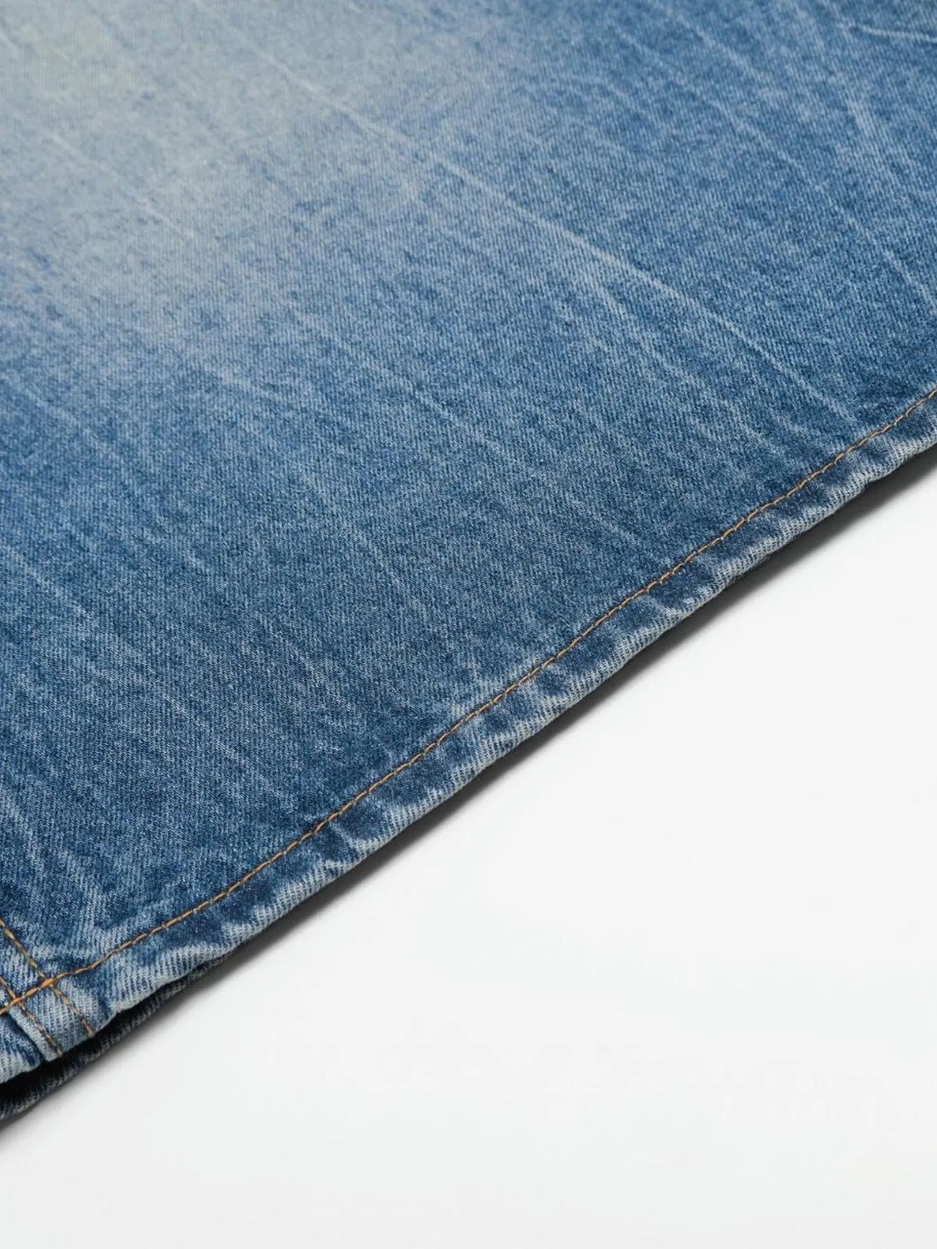 Men's Wide Leg Relaxed Fit Denim Shorts