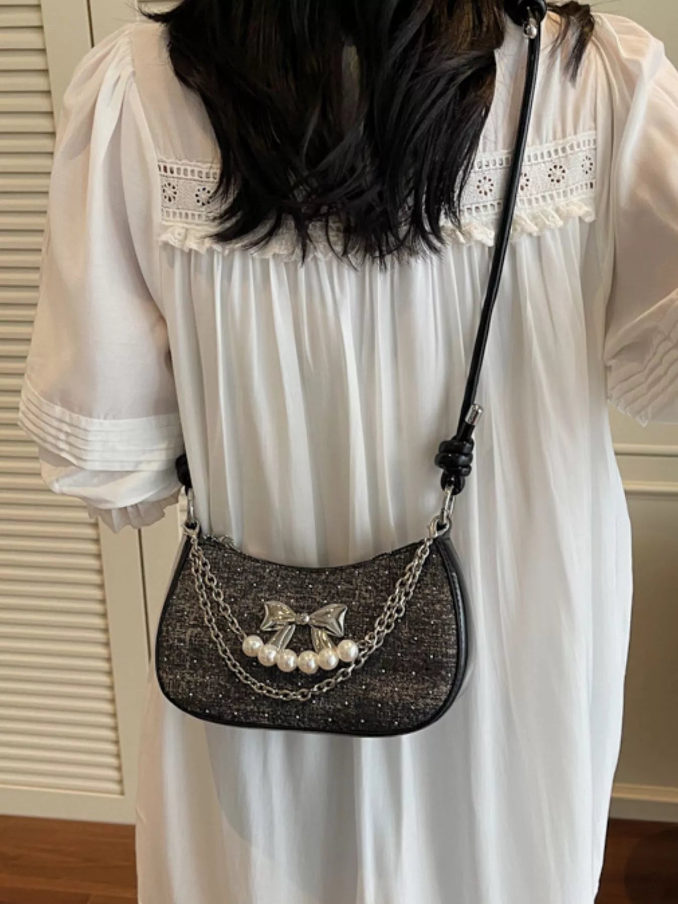 Bow Decor Chain Crossbody Bag
