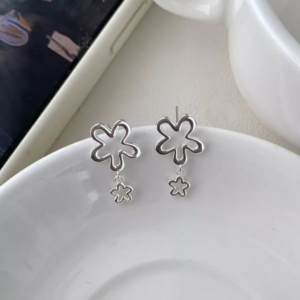 Flower Drop Earrings