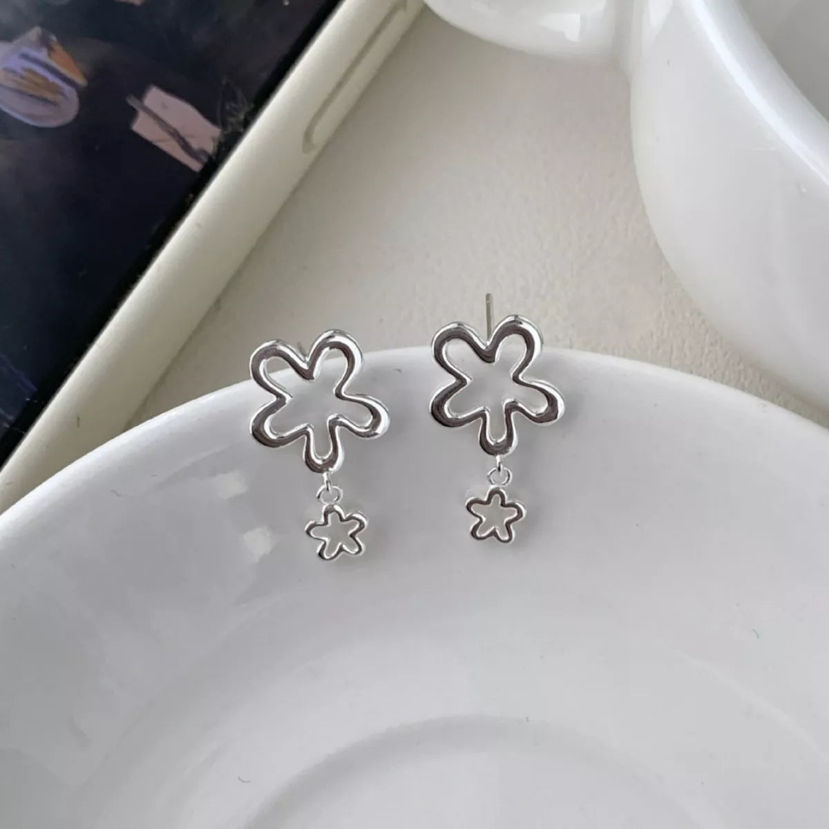 Flower Drop Earrings