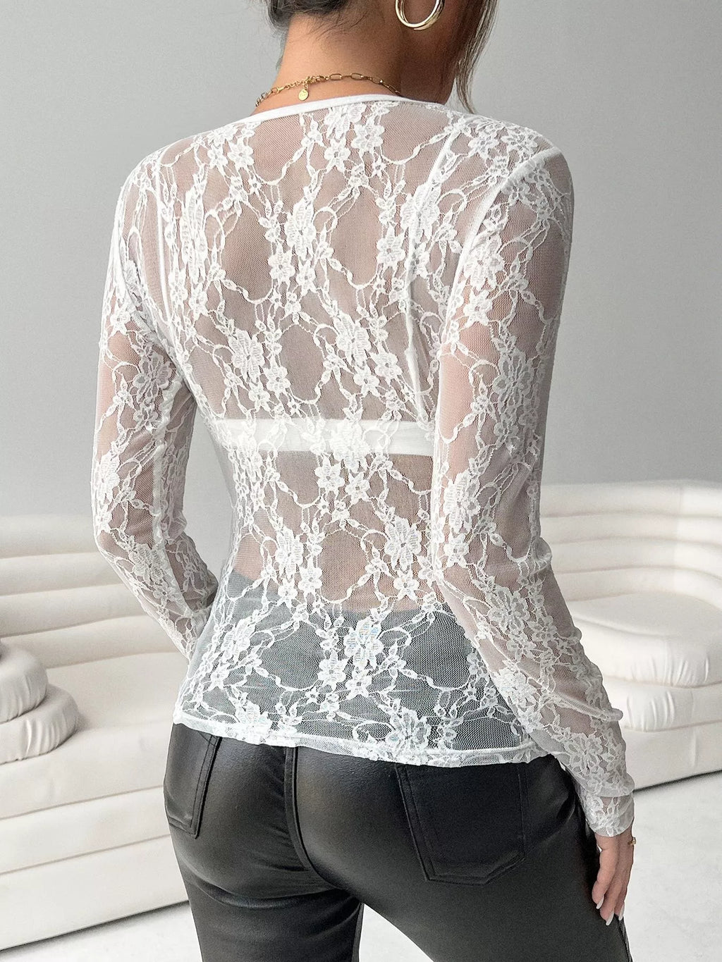 Elegant Floral Lace Long Sleeve Blouse