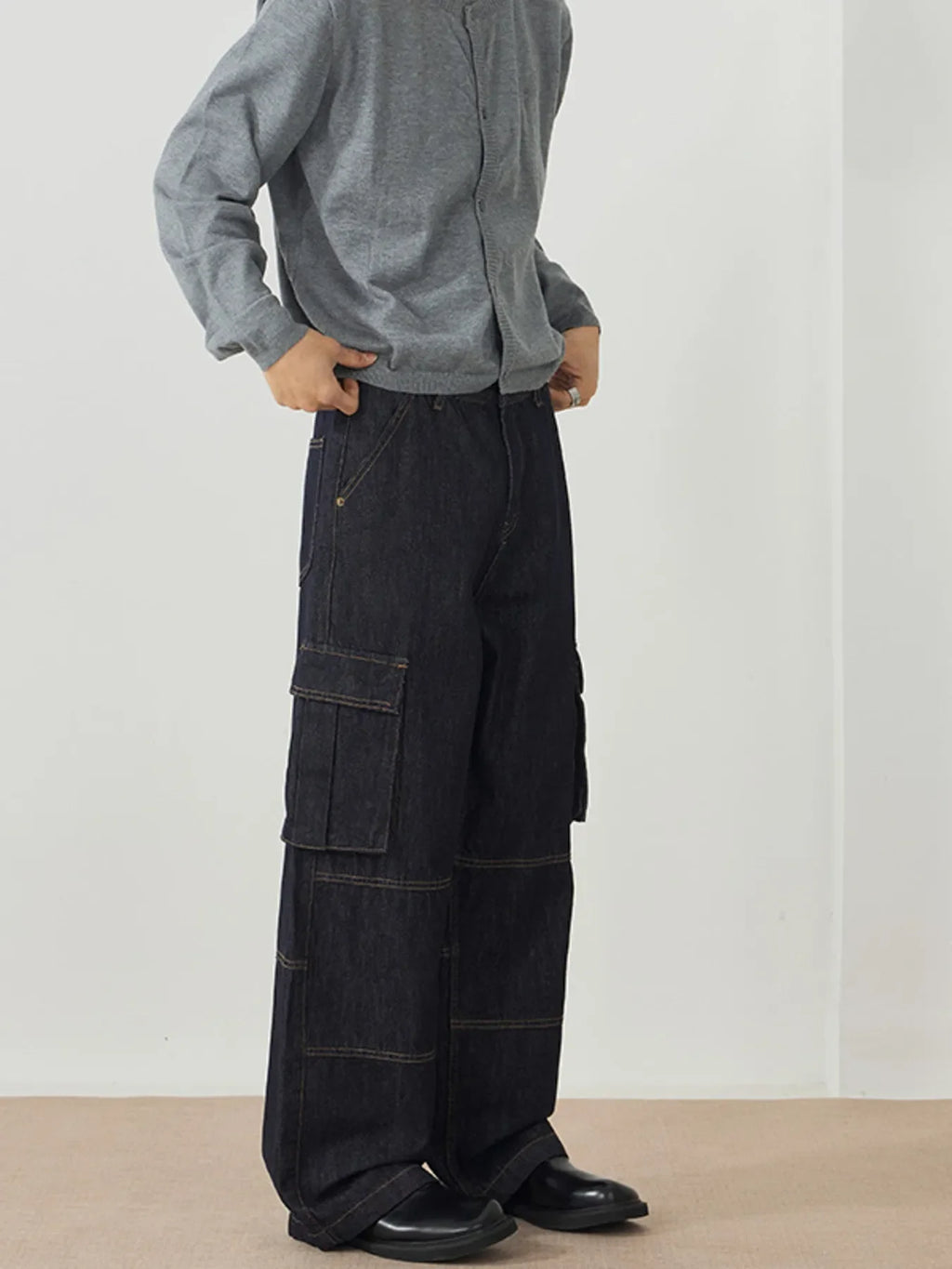 Men's Wide Leg Cargo Jeans