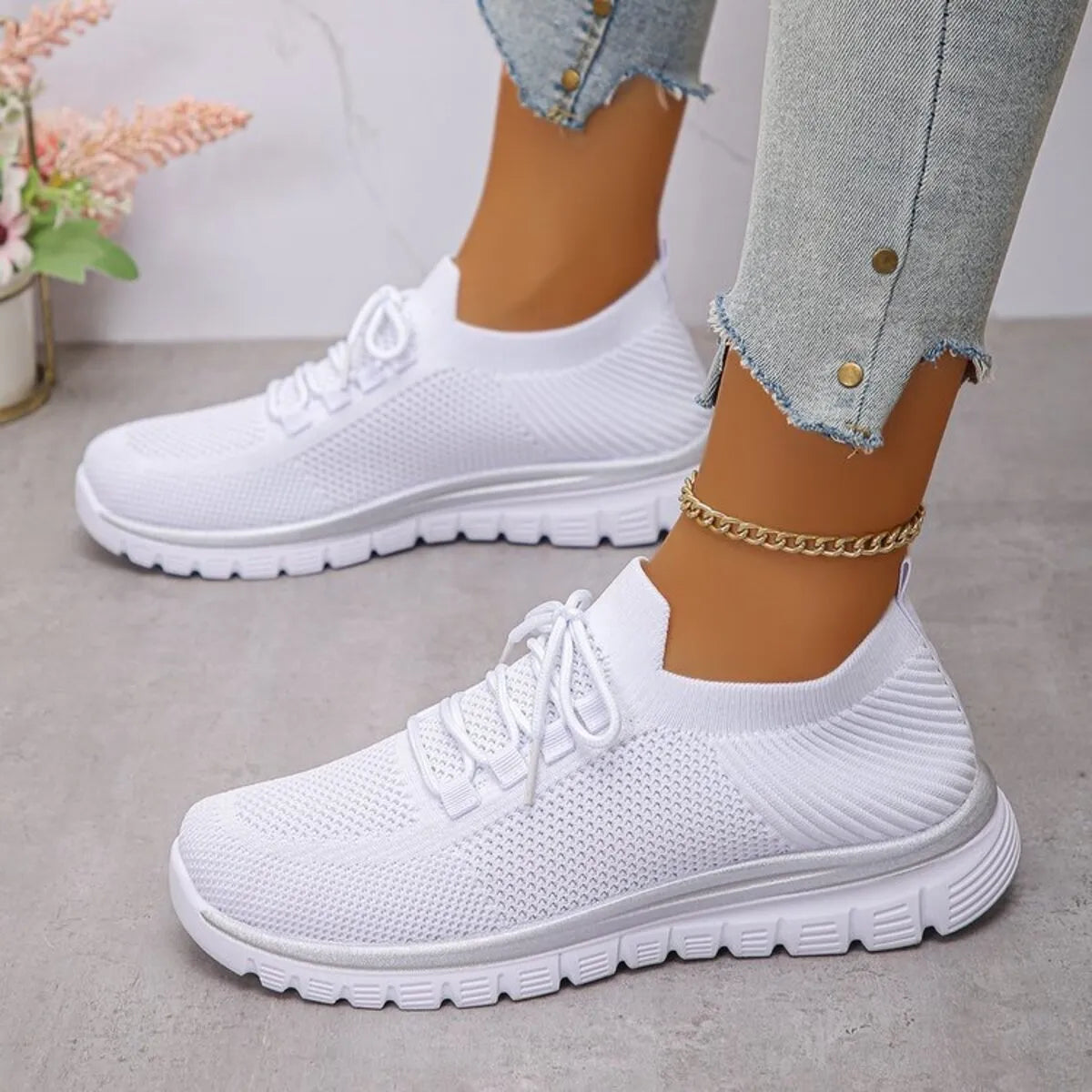Breathable Mesh Lace Up Athletic